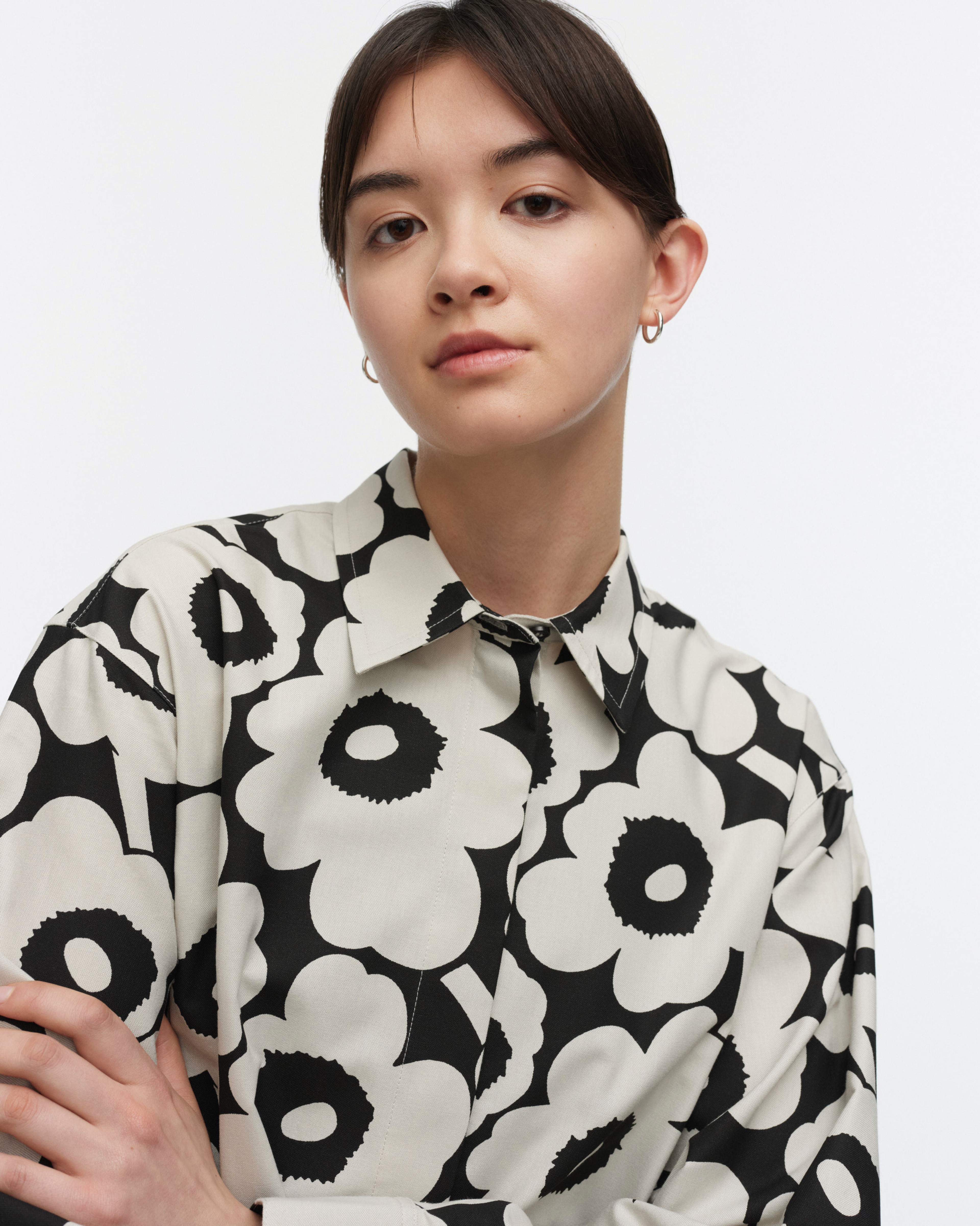 Ruoste Unikko, Cotton shirt, light grey, black,