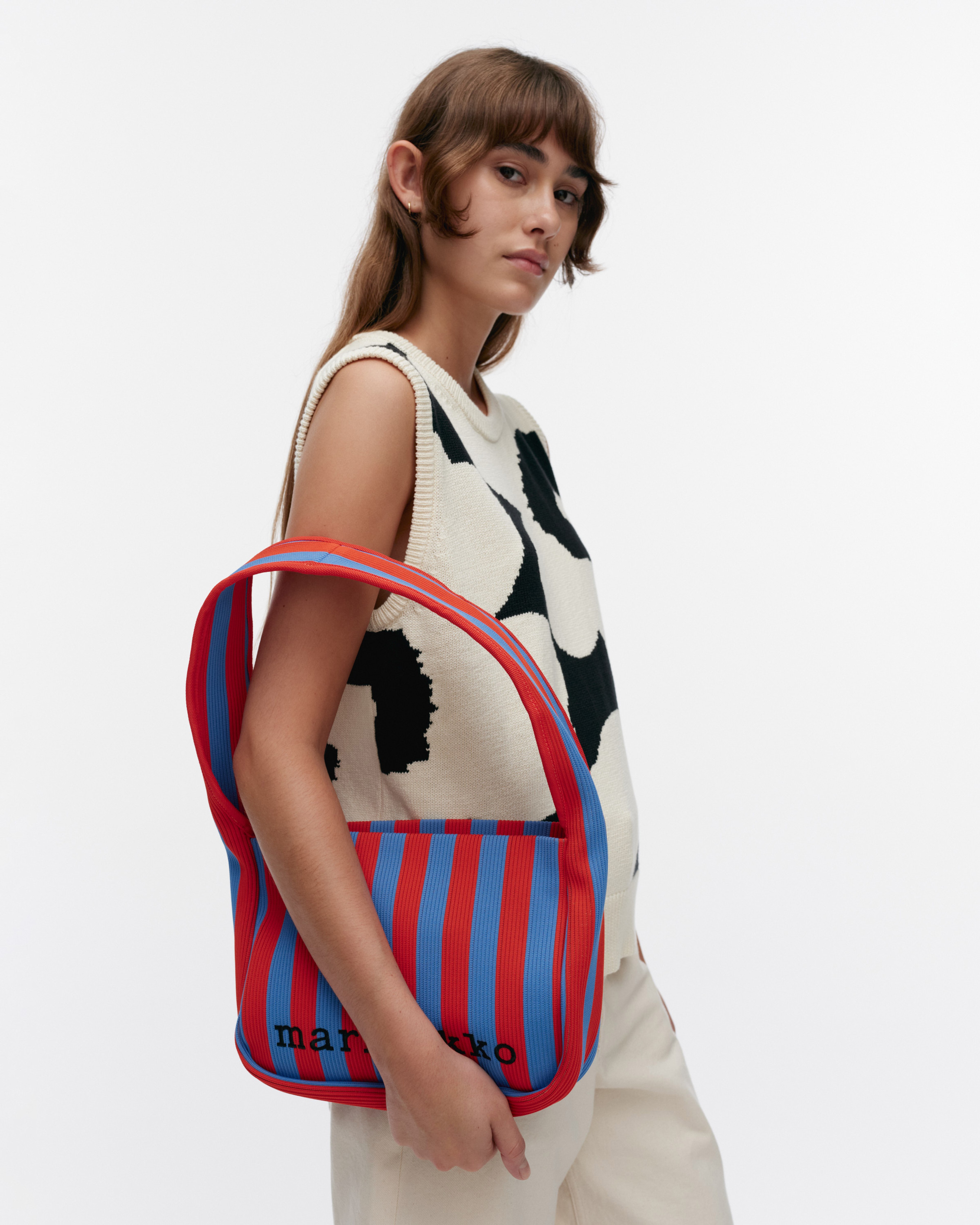 Knitted Shoulderbag Merirosvo Umhängetasche