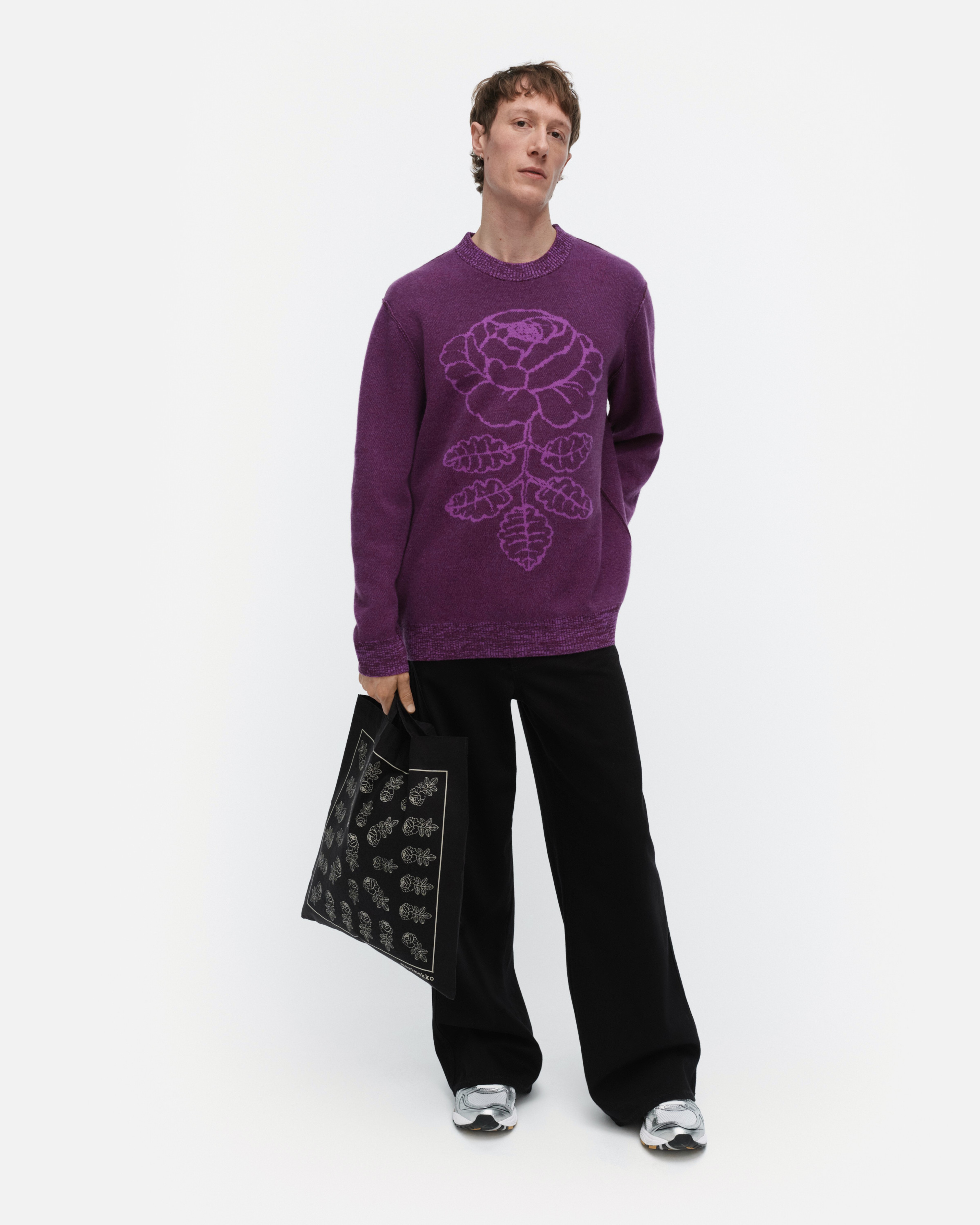 RWS Ruusut Vihkiruusu Knitted wool pullover