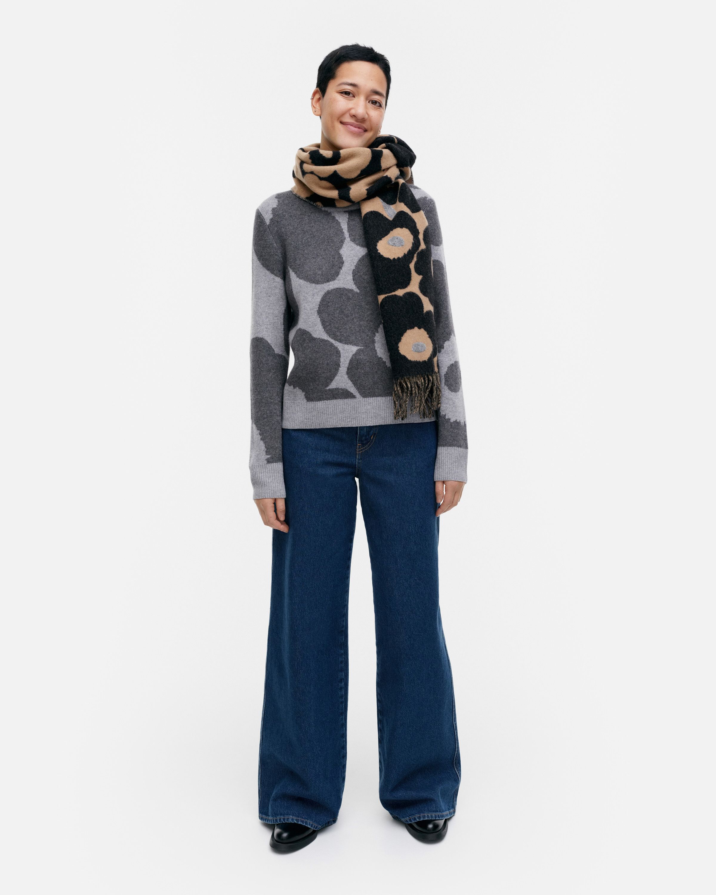 Aukio Unikko Cashmere knitted sweater