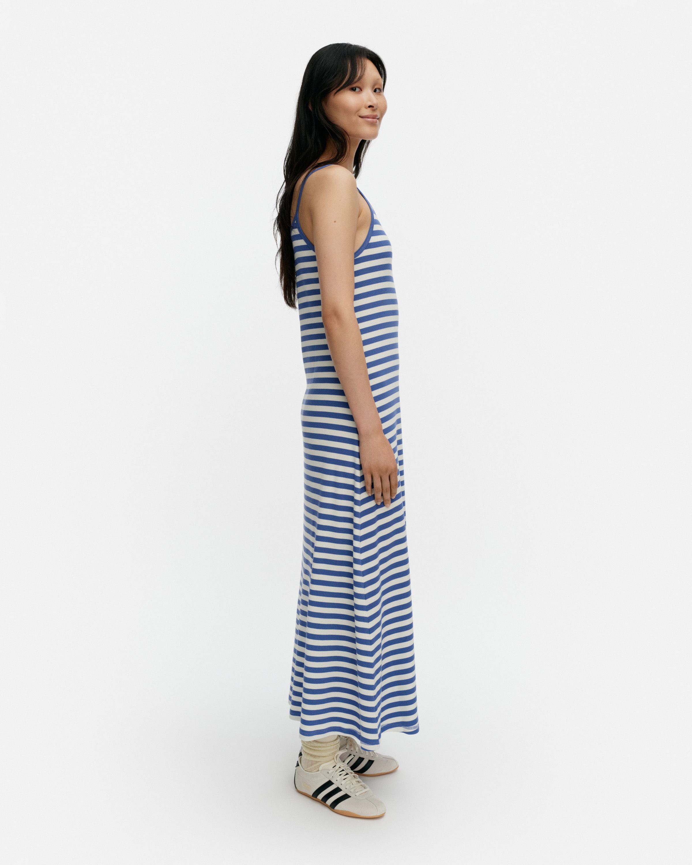 Laulaa Tasaraita Unikko Kioski dress blue, off white | Marimekko