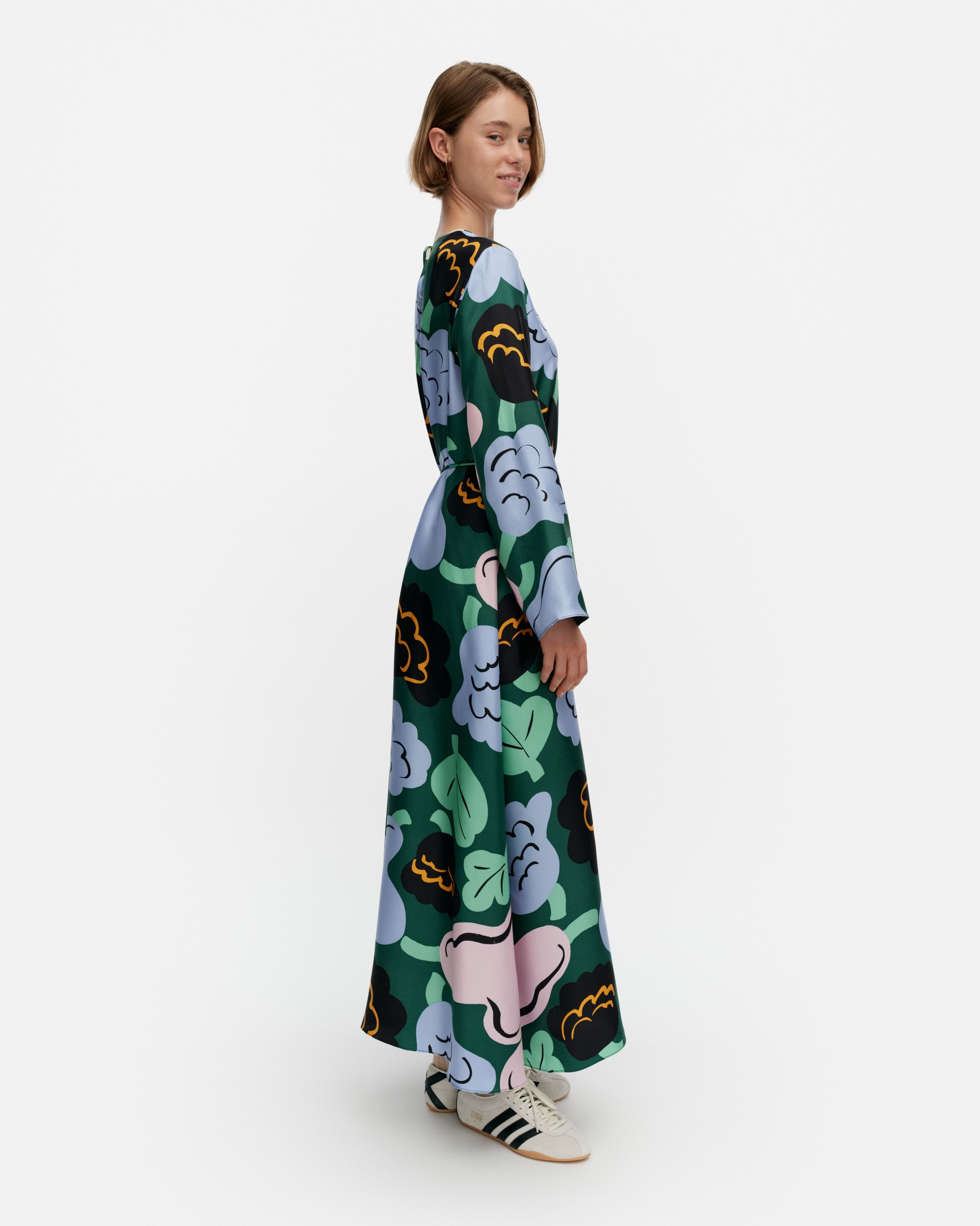 Kaunista Kukasta Kukkaan Silk dress | Marimekko