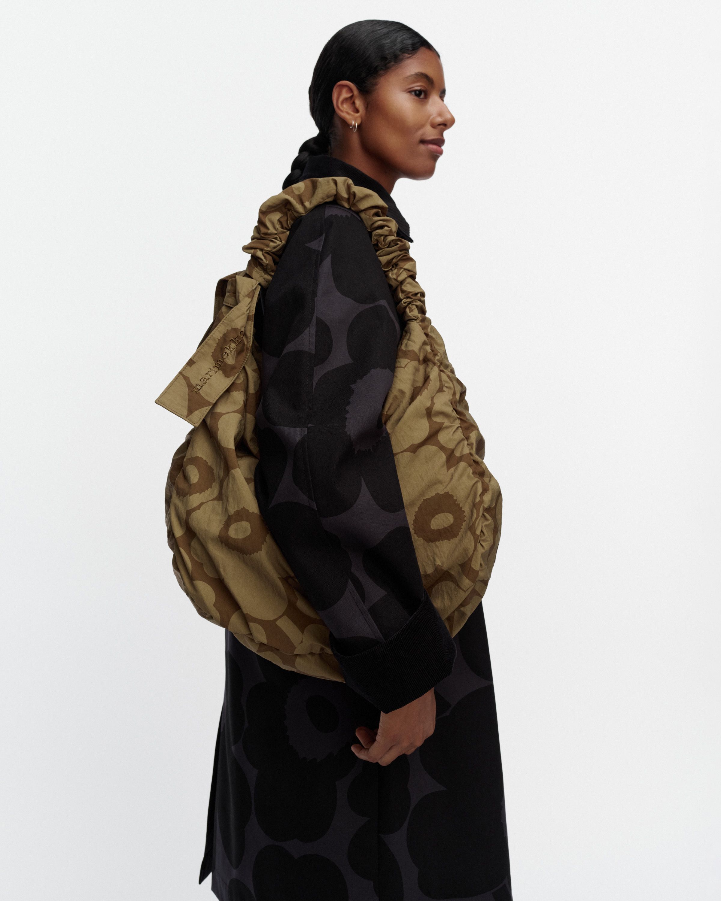 Utu L Unikko Bag olive green, khaki green | Marimekko