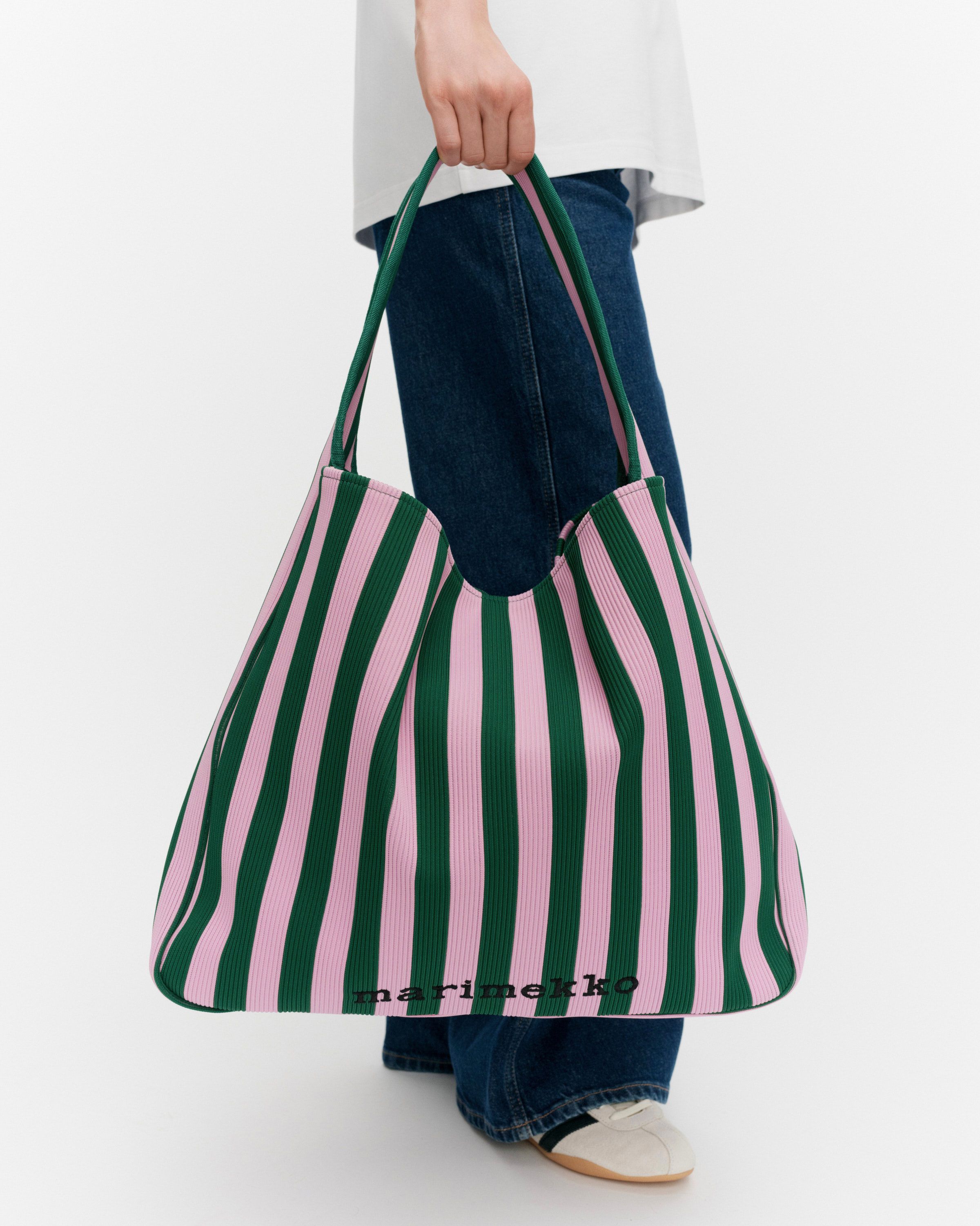 【MARIMEKKO】24SS 092860 Knitted Shoulderbag MERIROSVOショルダーバッグ Marimekko Knitted Merirosvo Shoulder Bag - Eleish Van Breems Home