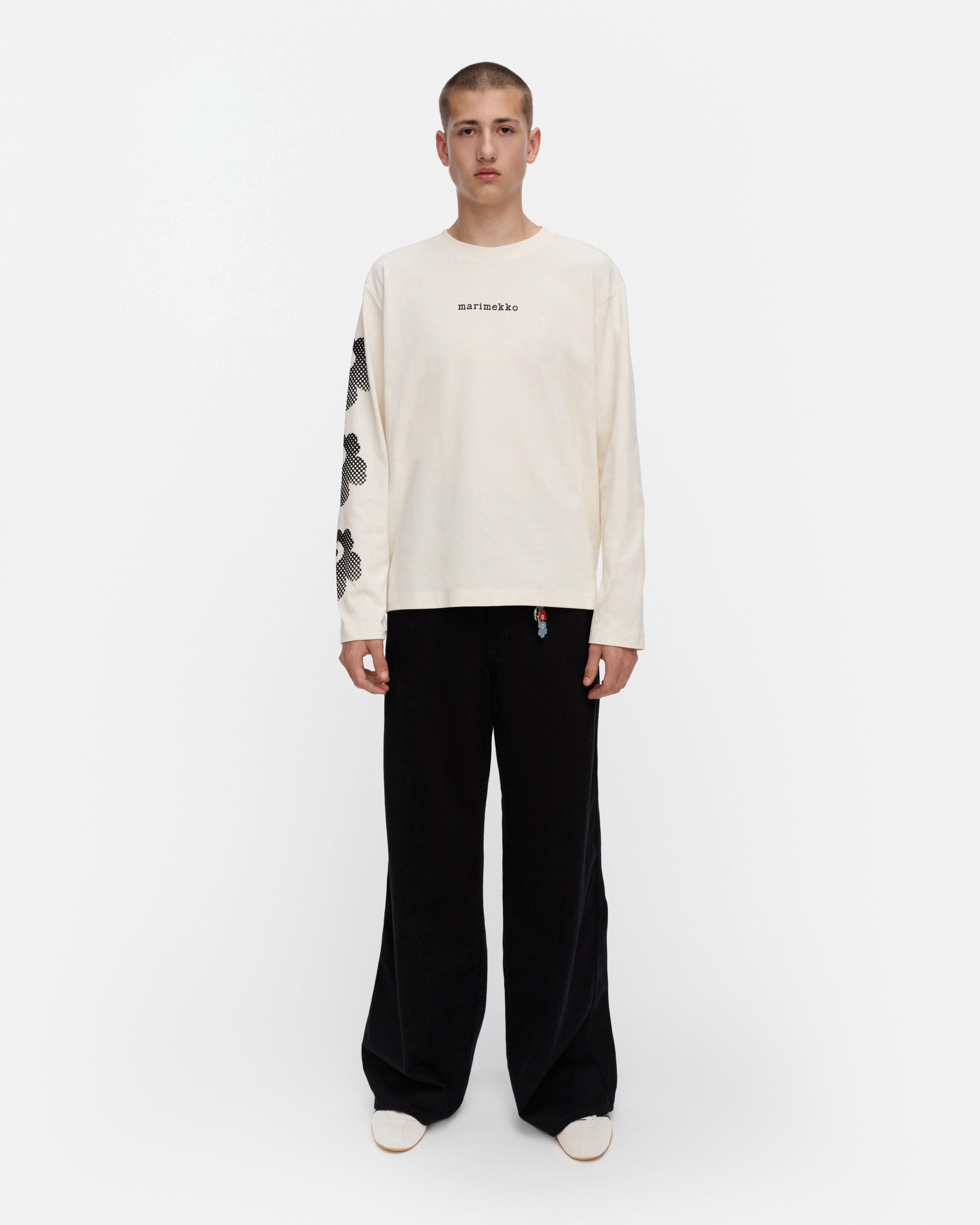 Sekvenssi Unikko Placement, Kioski jersey shirt, off white, black,