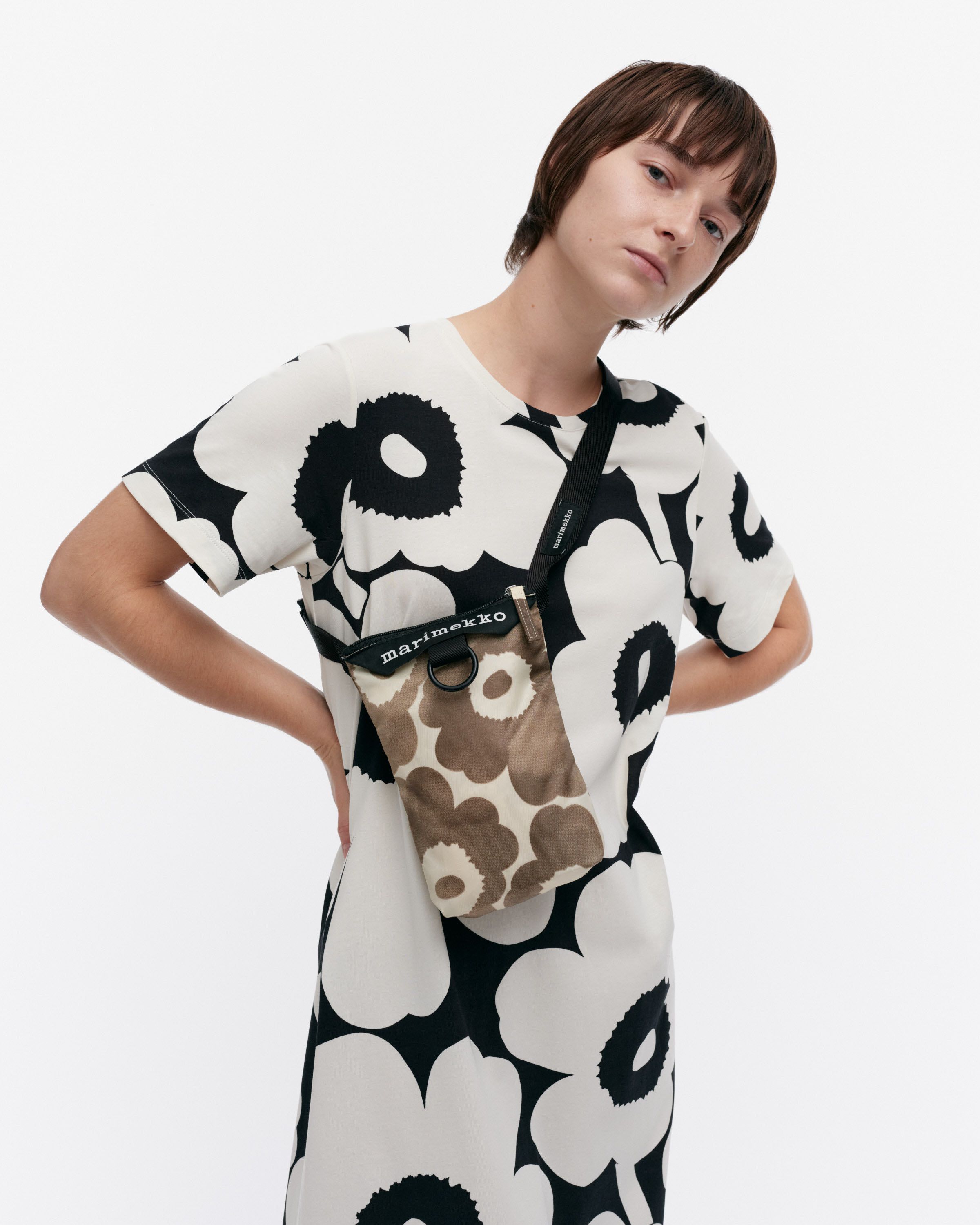 Neat Phone Pocket Akvarelli Unikko Shoulder bag | Marimekko