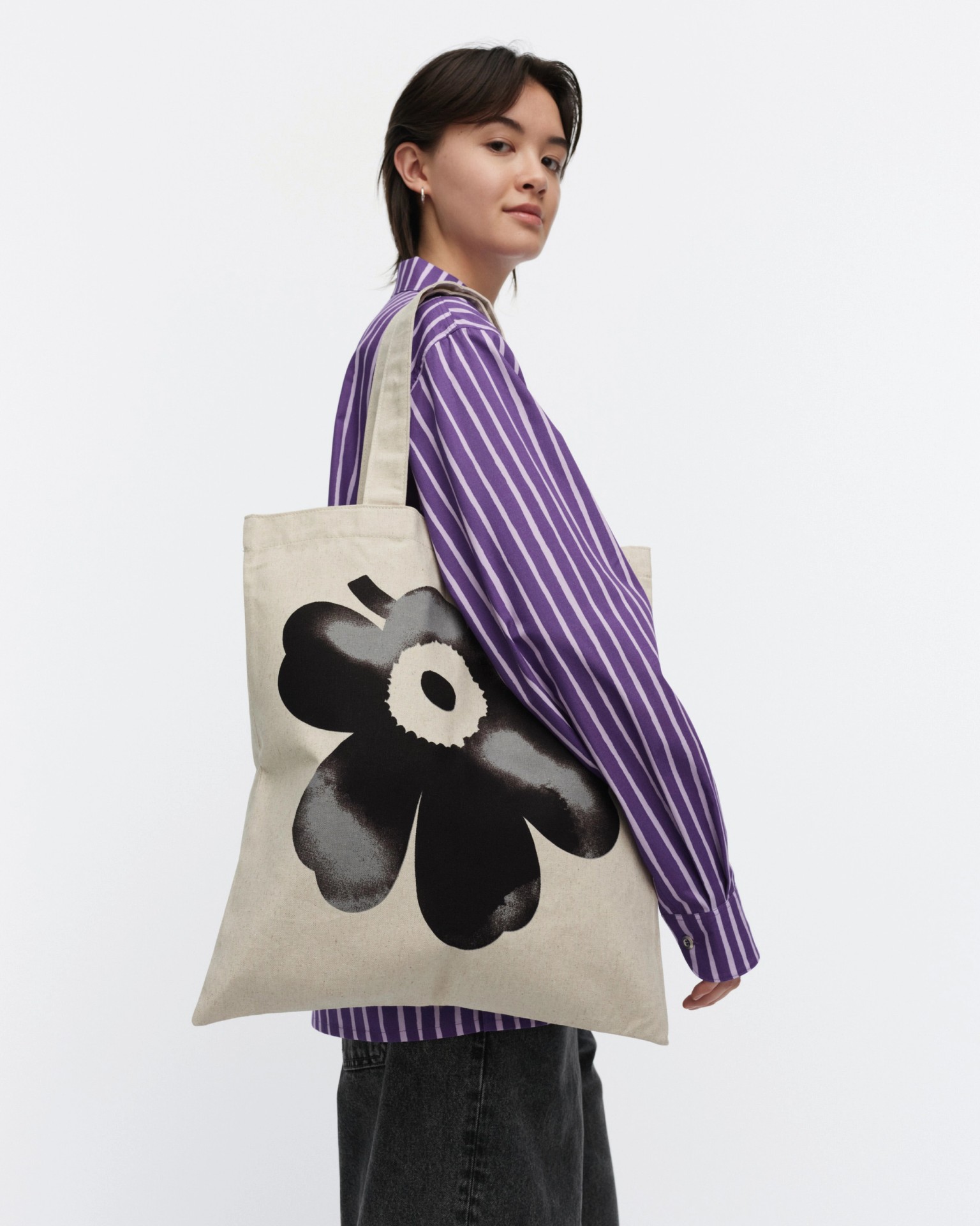 Vankka Akvarelli Unikko, Kioski bag, black, grey, off white,