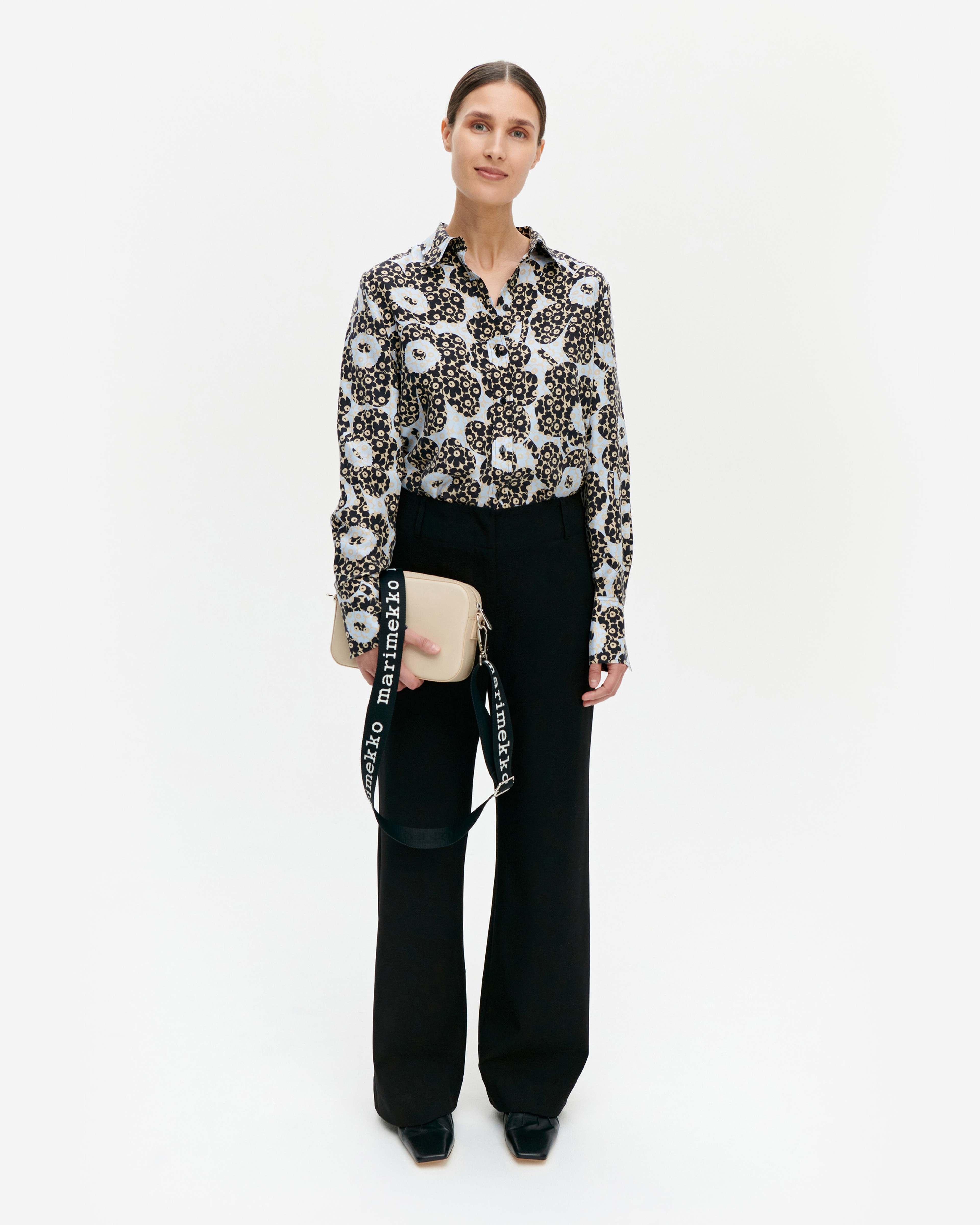 Suotuisa, Trousers, black,