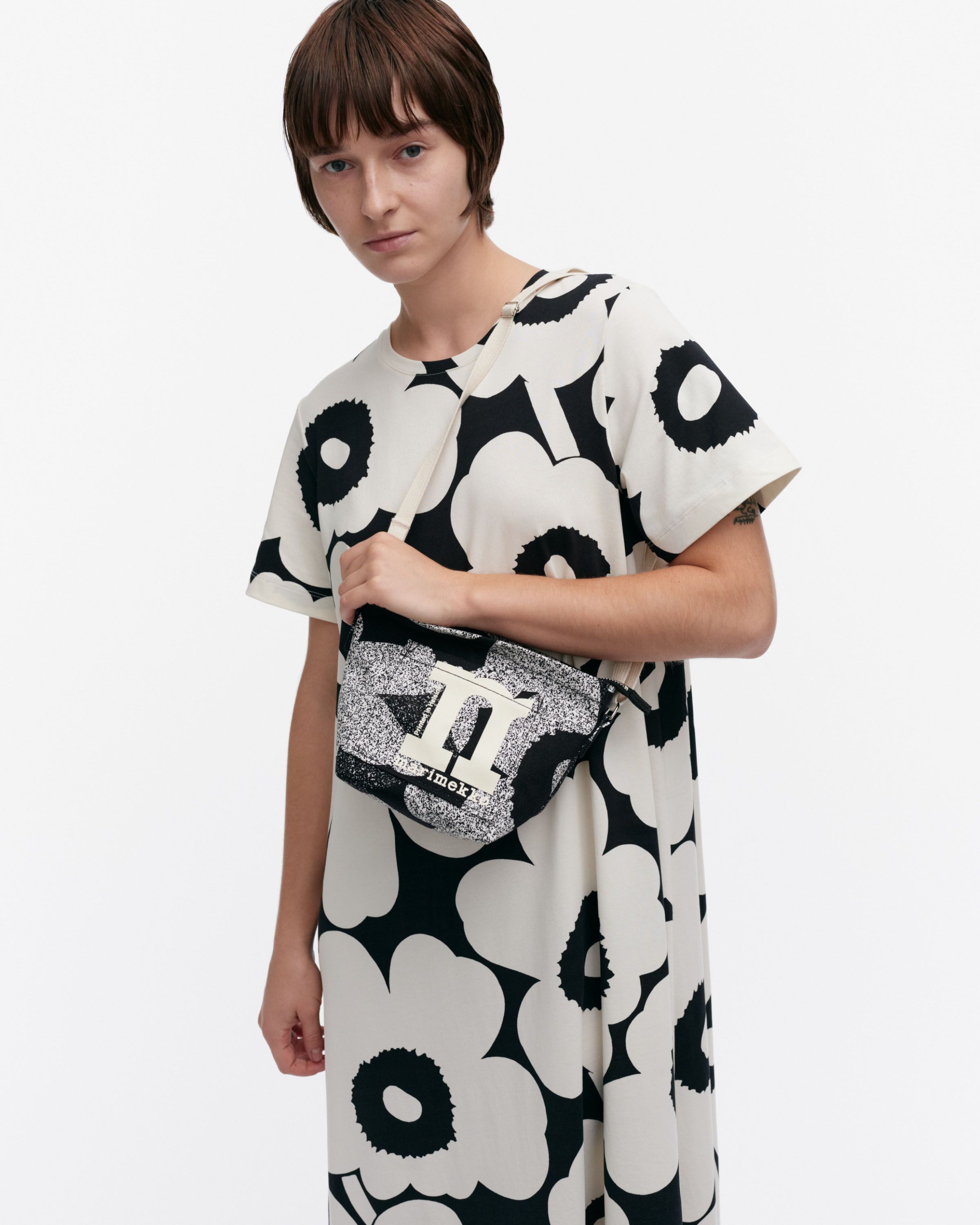 【2024SS】マリメッコ/ Mono Mini Crossbody Unikko バッグ Mono Mini Crossbody Unikko ショルダーバッグ | Maija Isola