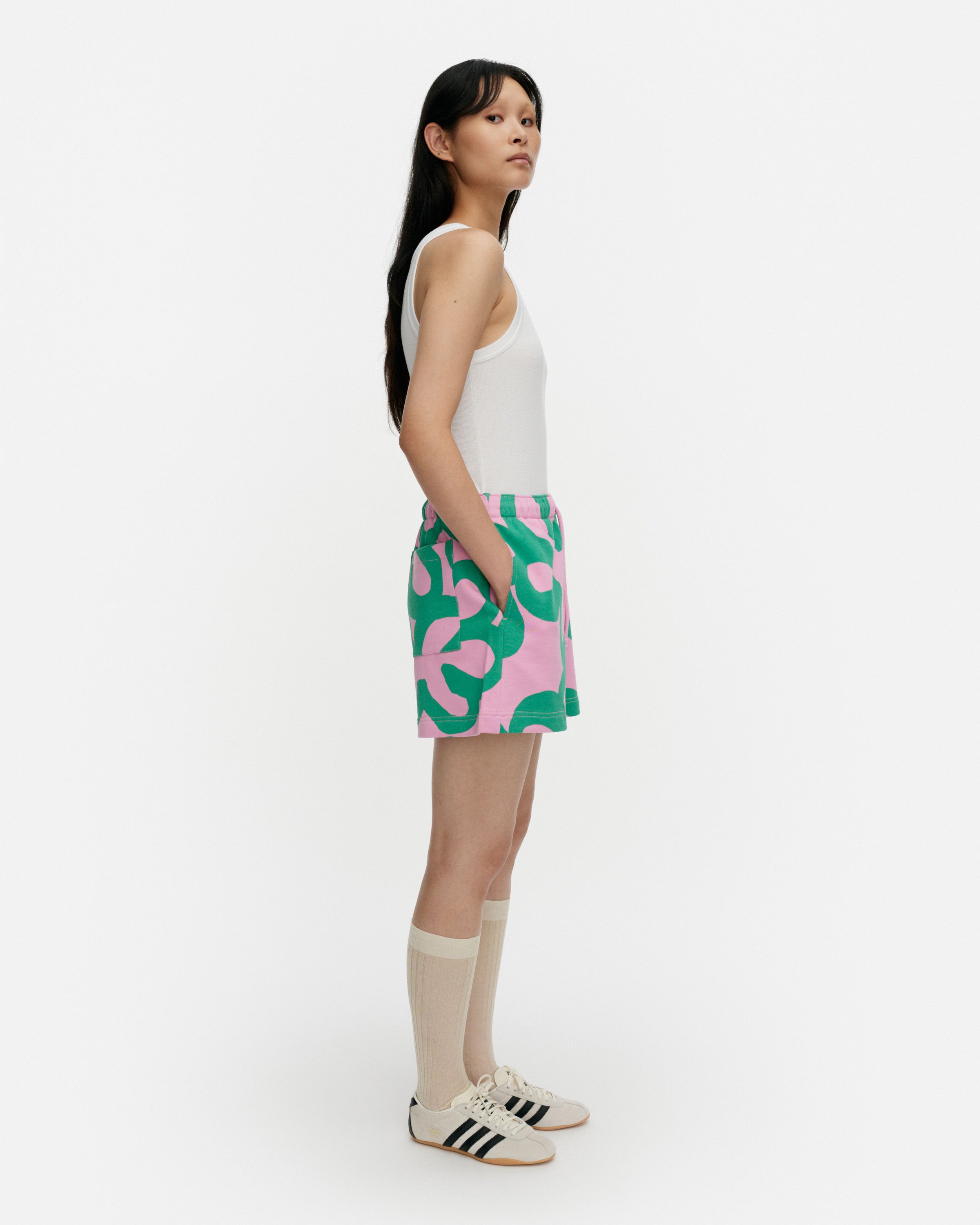 mikiko Miksaus Jättikukka Kioski shorts | Marimekko