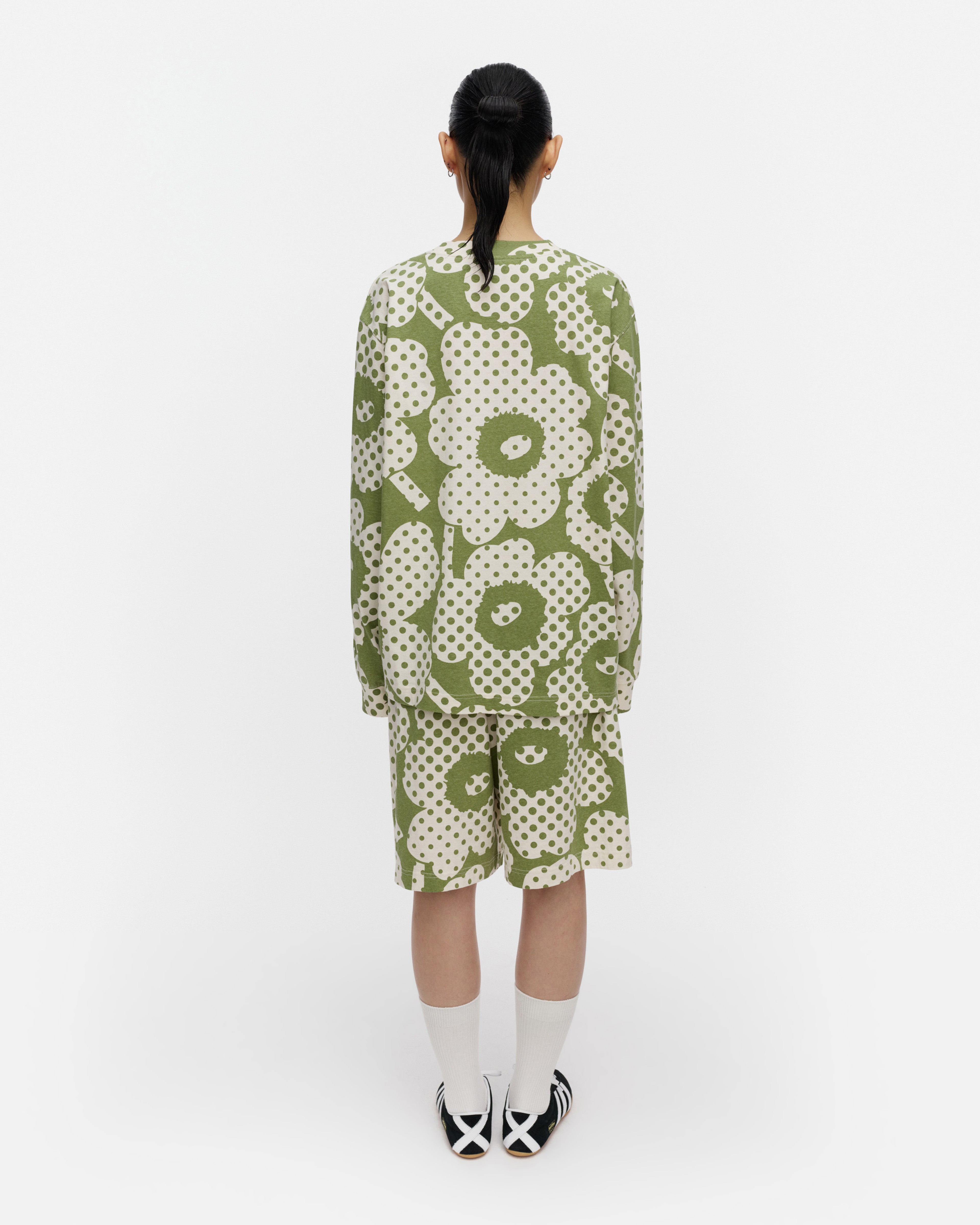 Naapuri Unikko Kioski shorts
