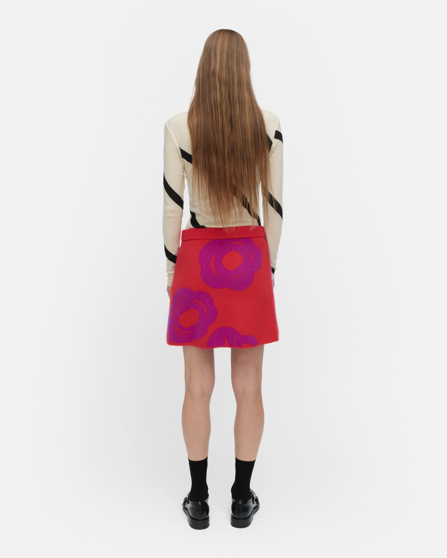 Lovea Tumma, Knitted skirt, red, purple,