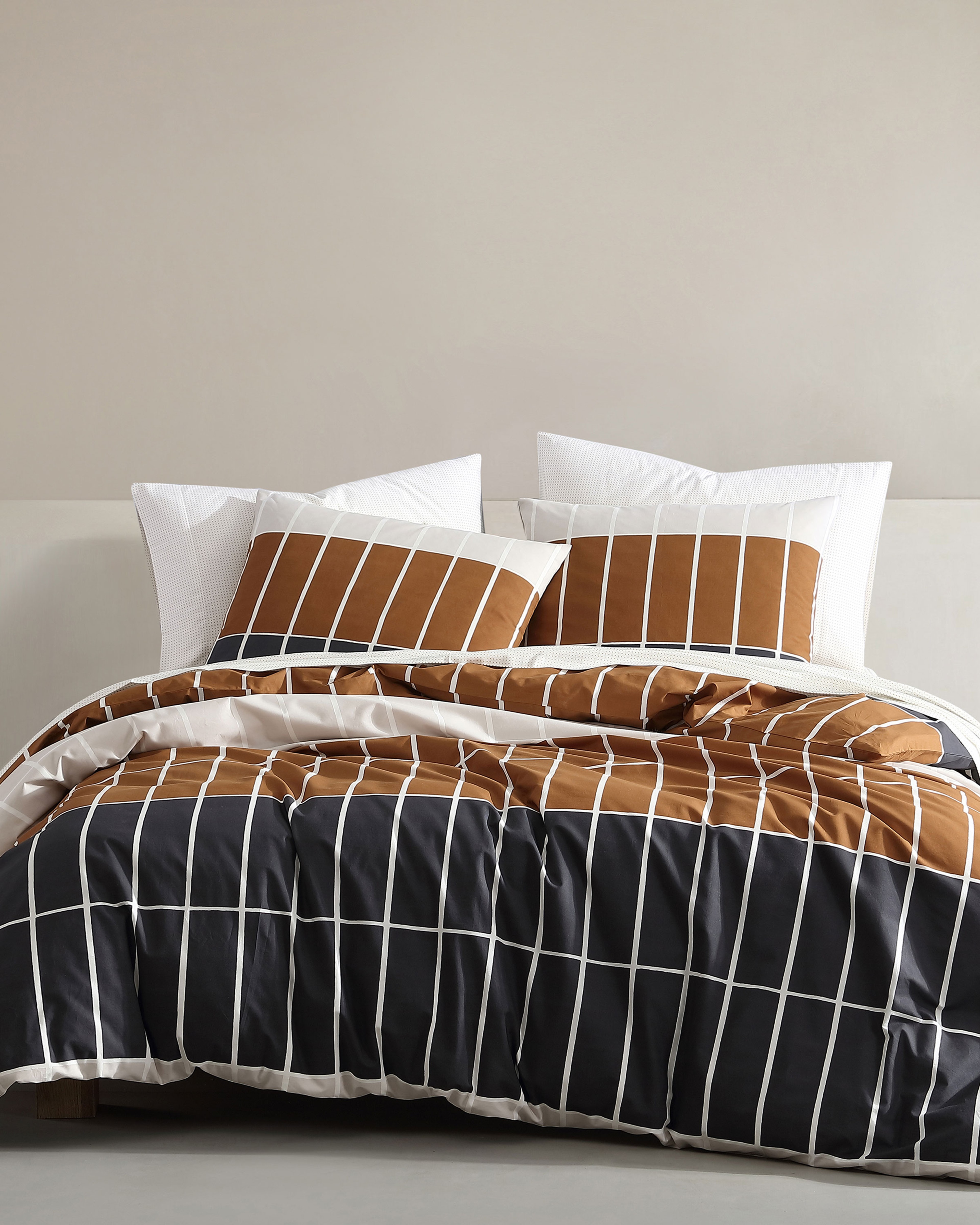 Tiiliskivi King, Duvet Cover and Sham set, dark brown, beige, charcoal,