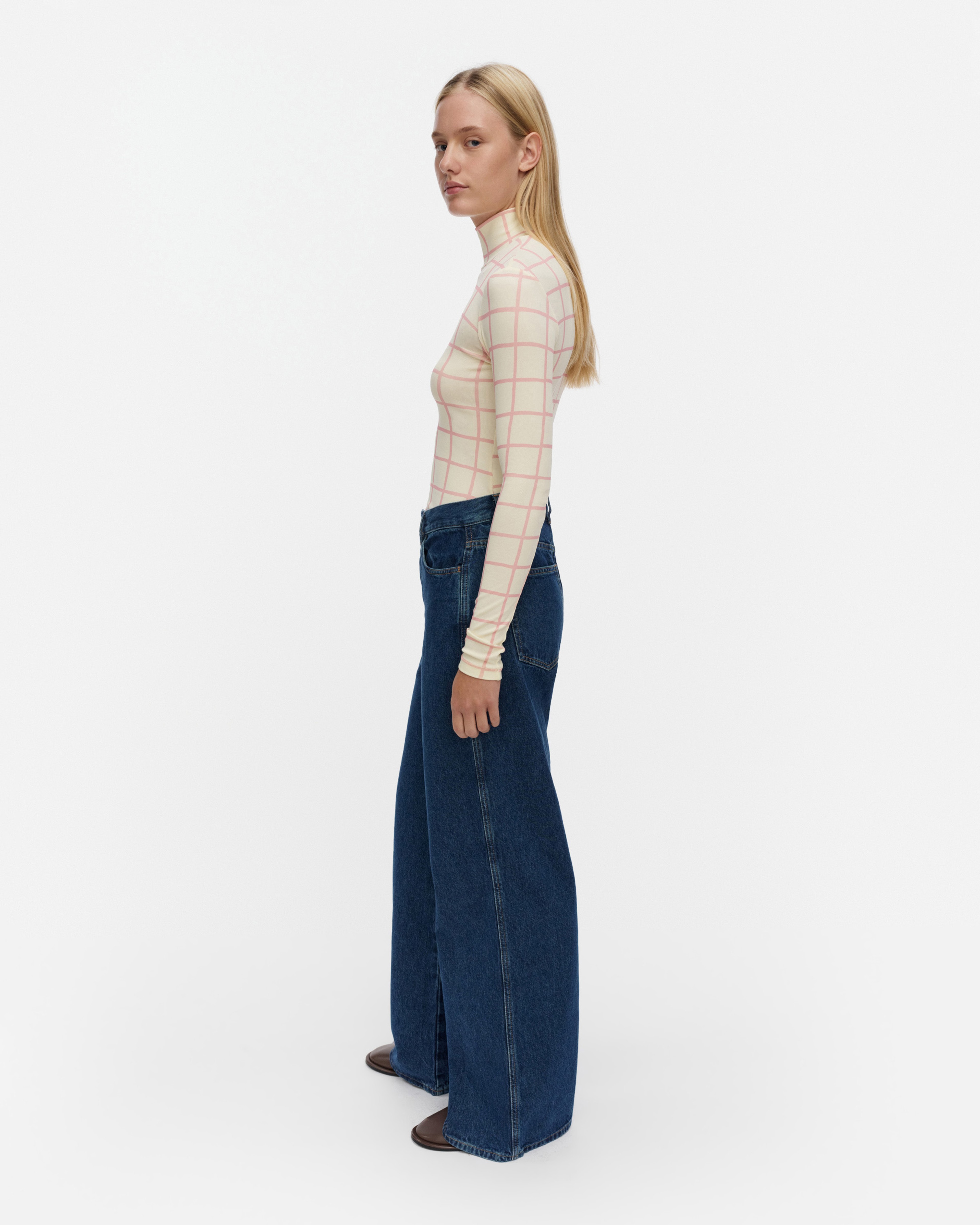 Solmia Iso Ruutu, Turtleneck shirt, light yellow, light pink,