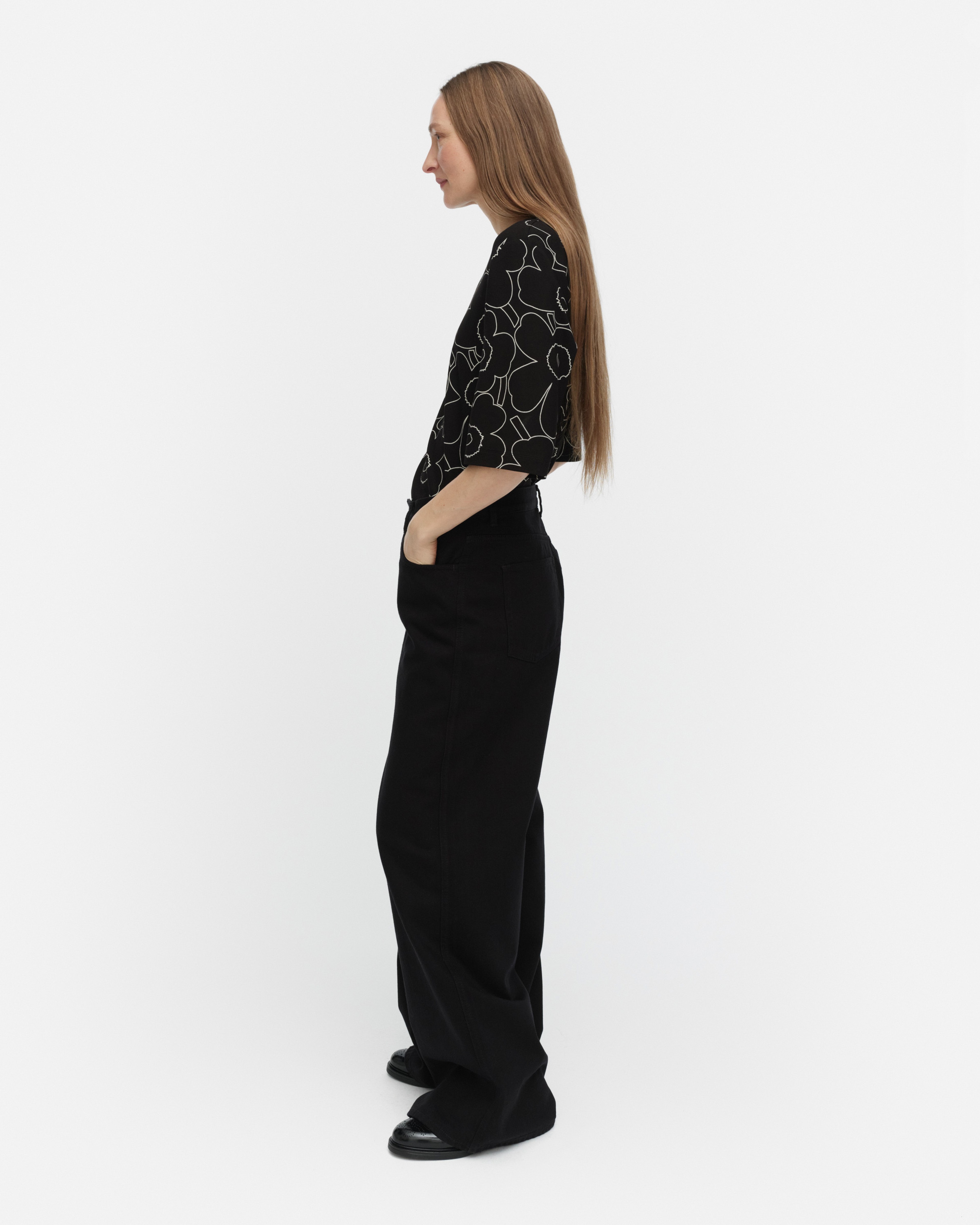 Kollaasi Piirto Unikko, Jersey shirt, black, off white,