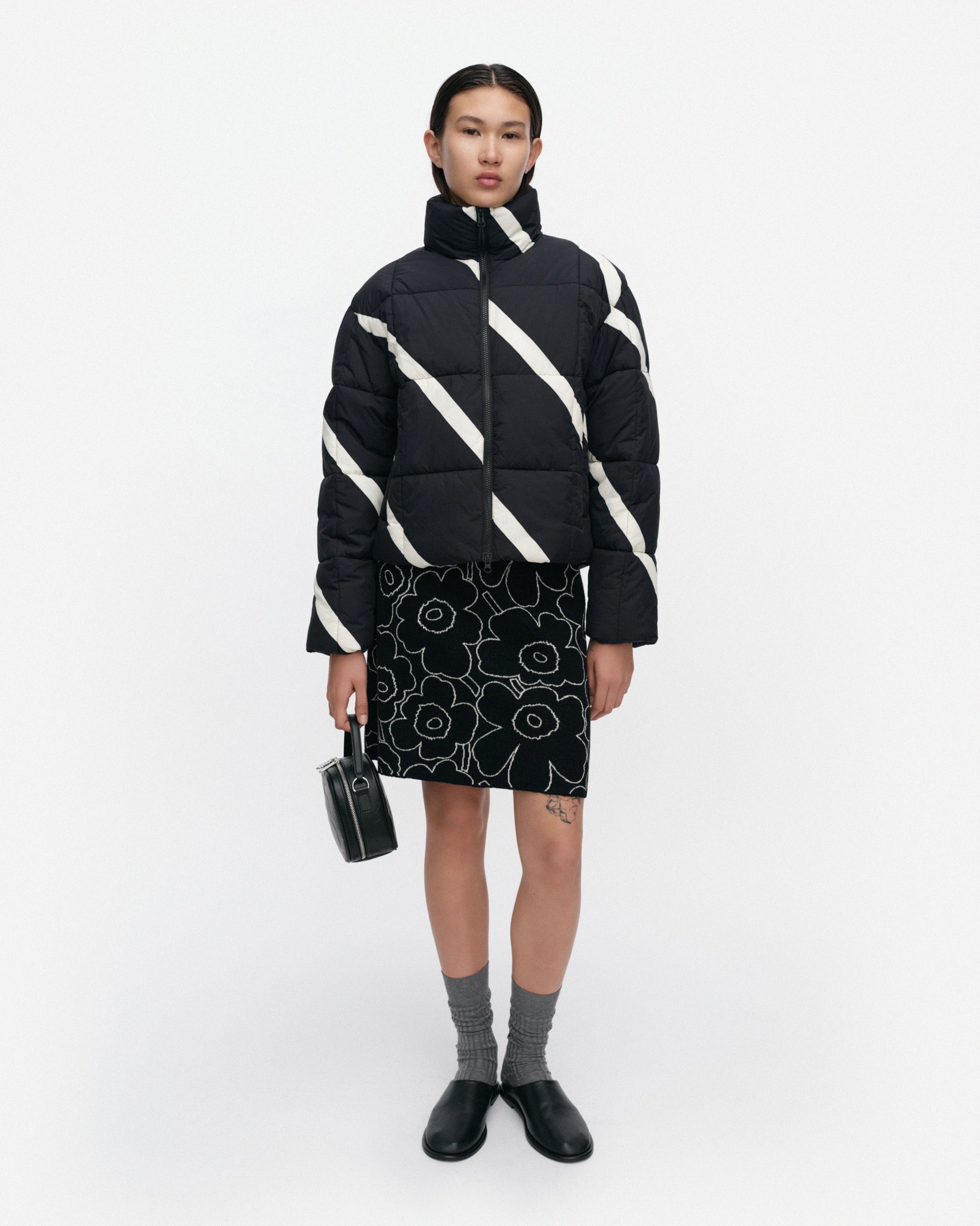 Taivos Basso Coat black, off white | Marimekko