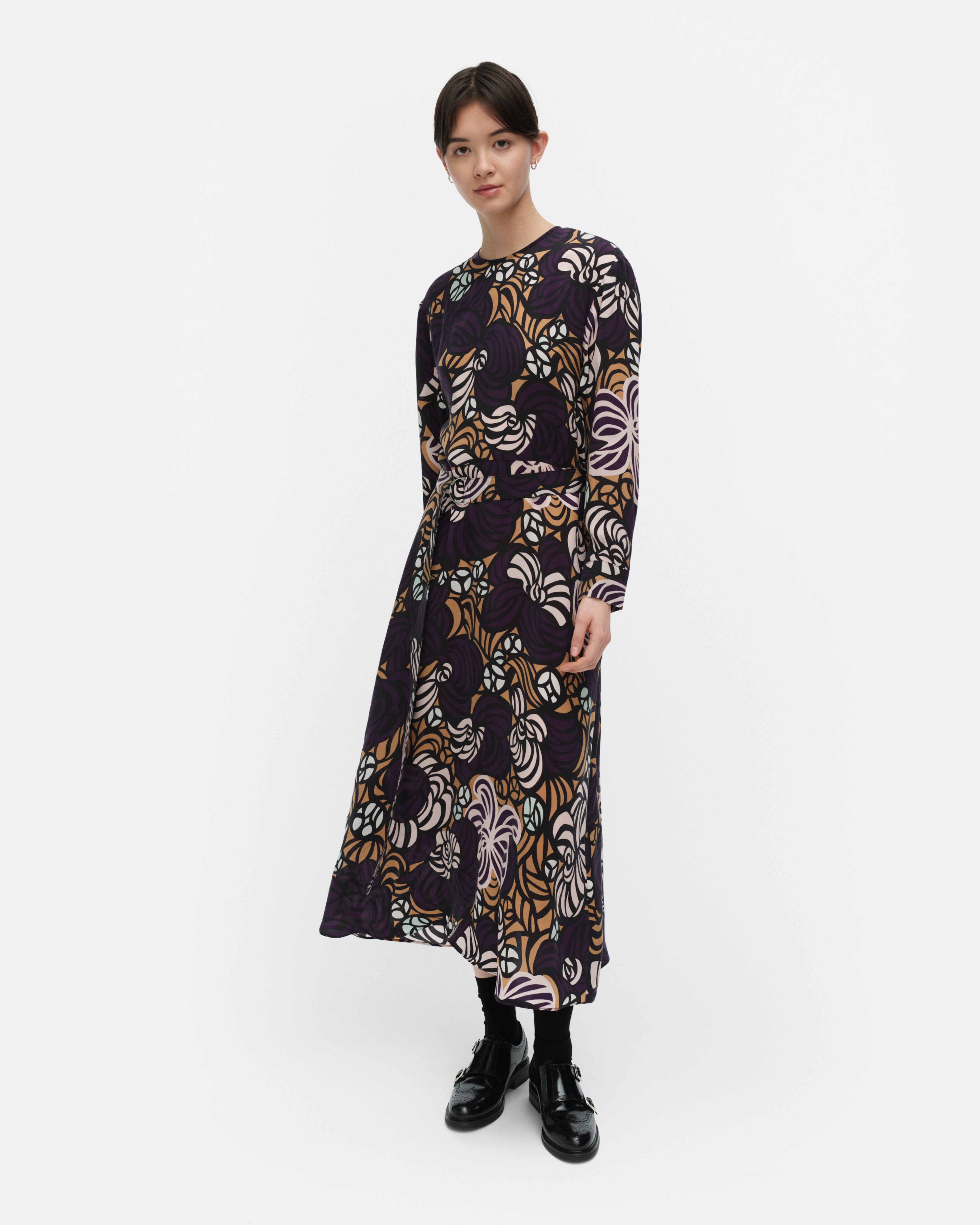 Combu Torstai, Cupro dress, violet, light brown, l. pink,