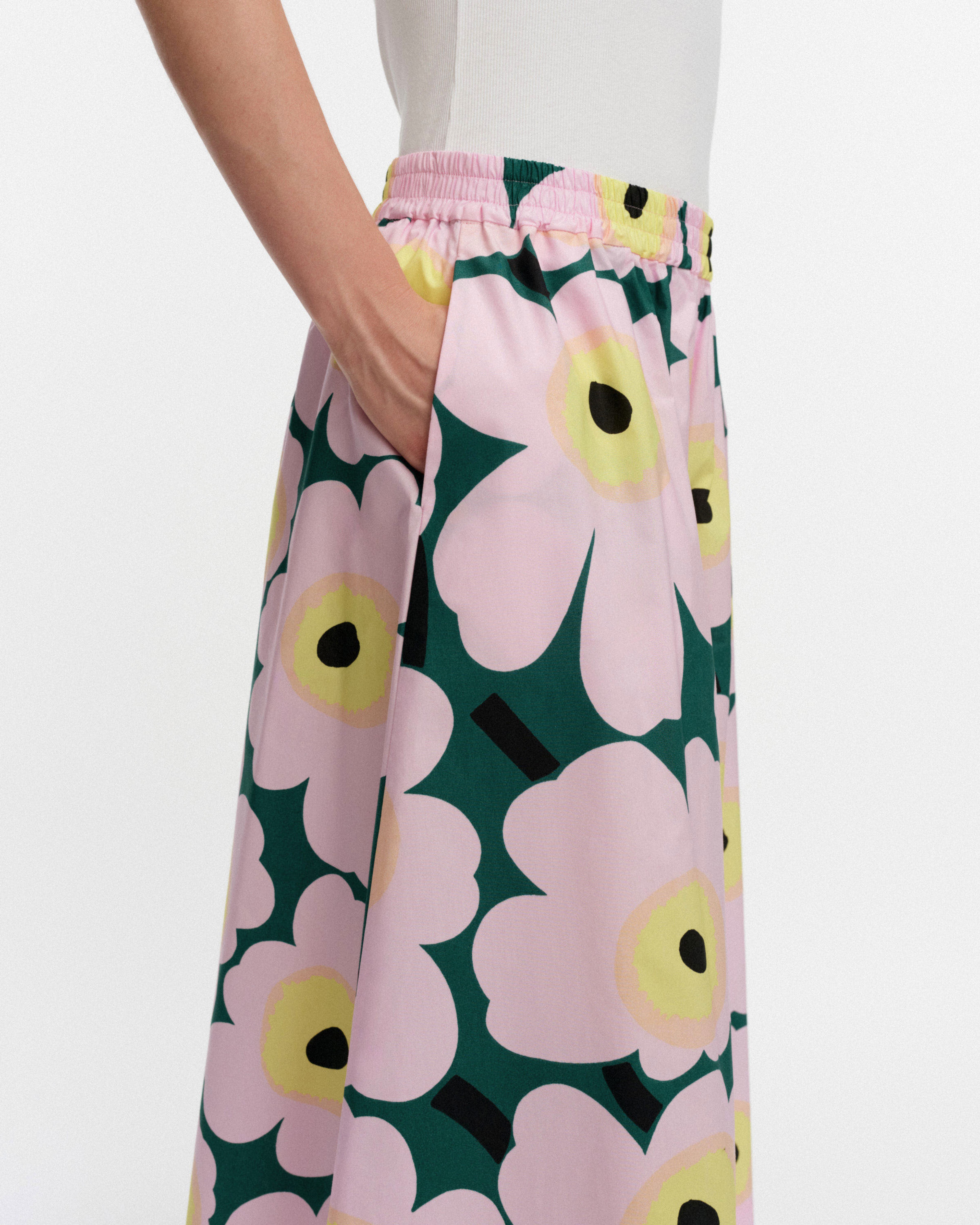 Ae Kearte Unikko, Trousers, green, pink, yellow,