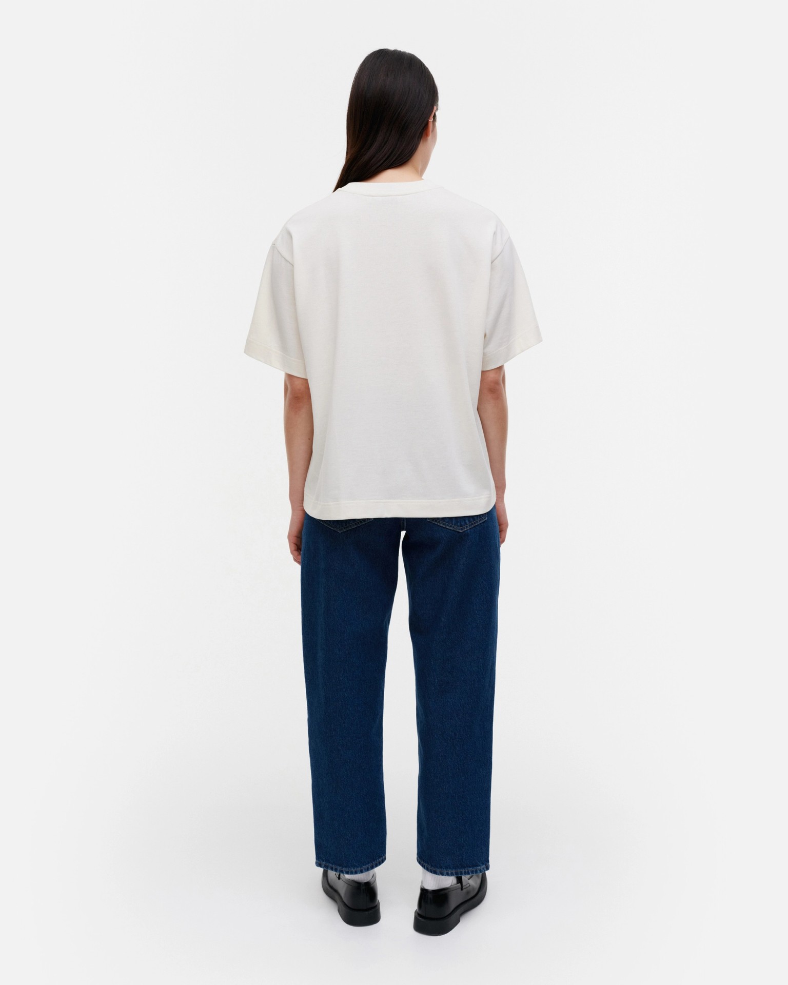 Veisto Unikko Placement Kioski t-shirt