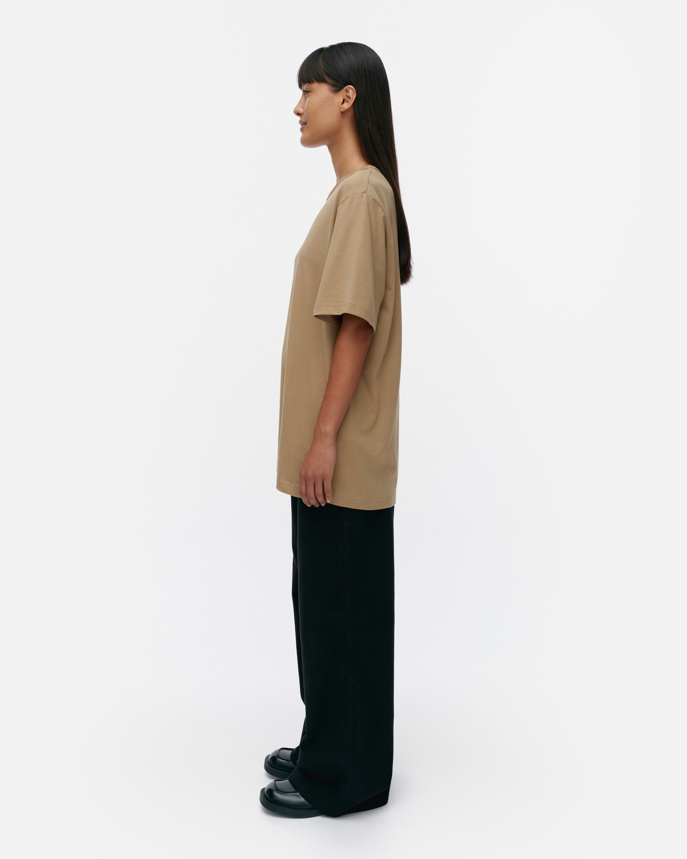 Vihne Vihkiruusu Placement Kioski t-shirt | Marimekko