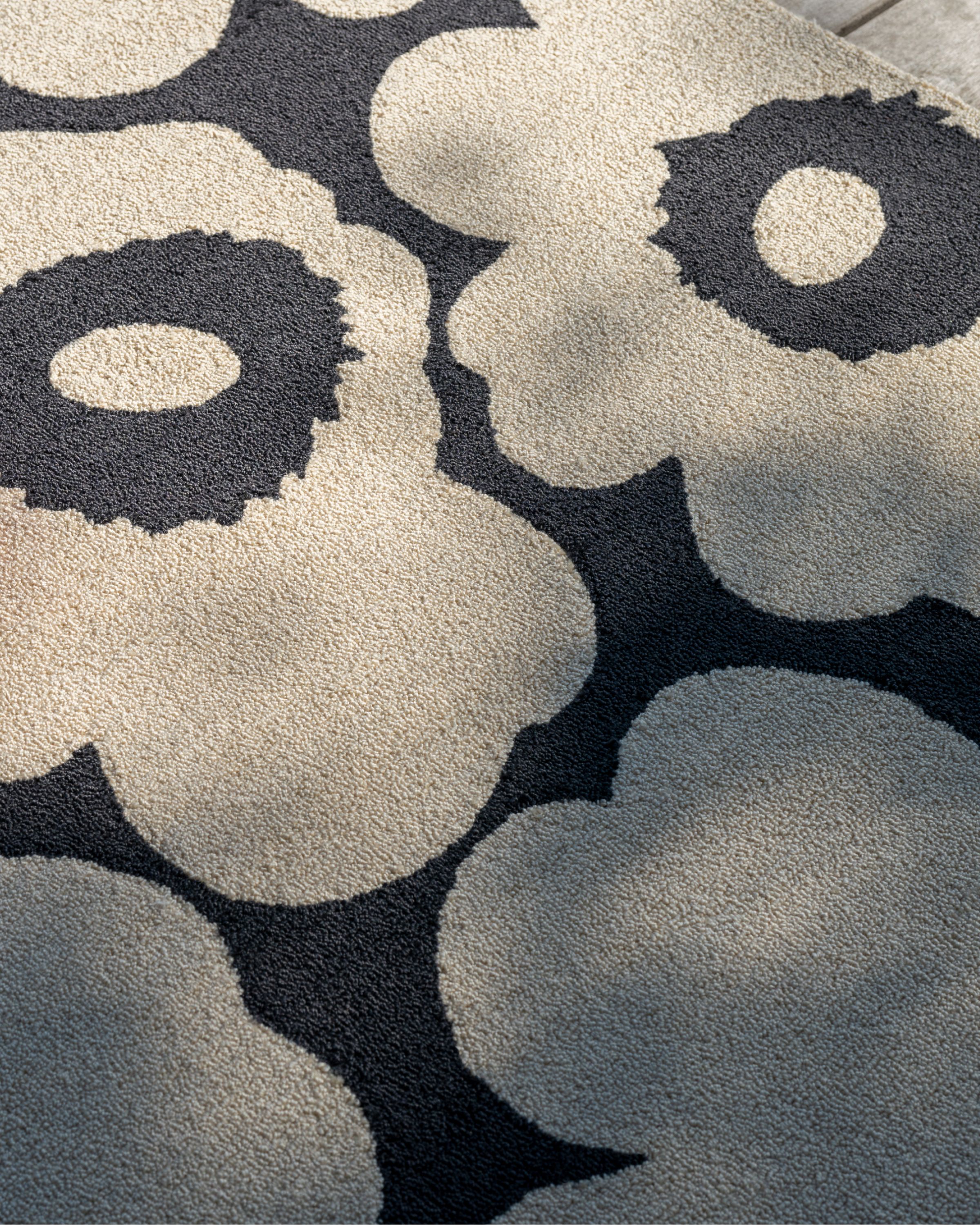 Unikko Outdoor Rug 140 x 200 cm | Marimekko