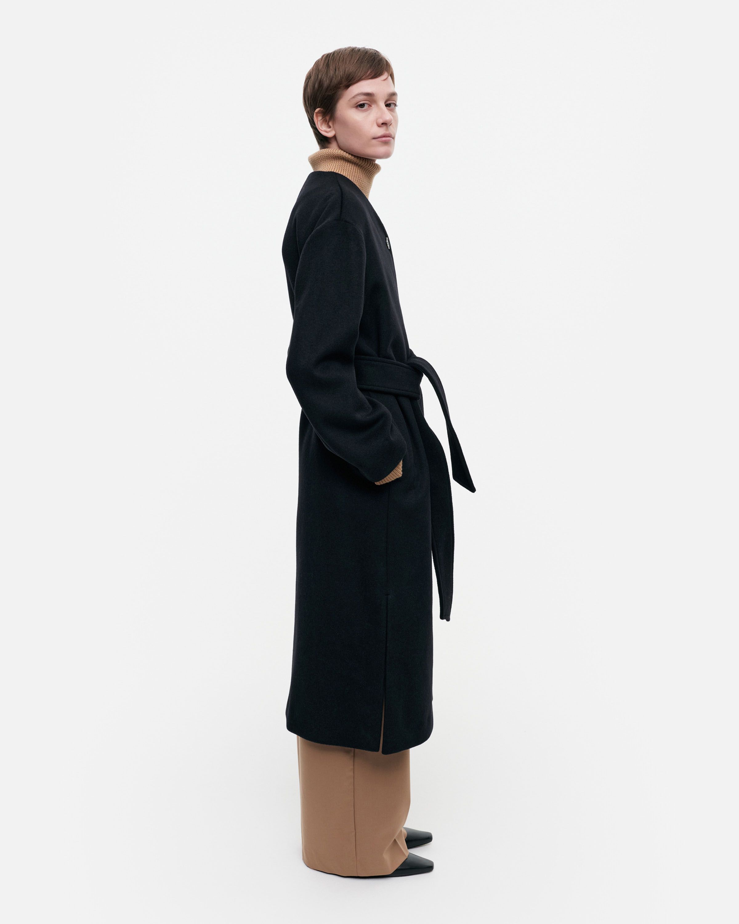 Ateljee Solid Wool coat