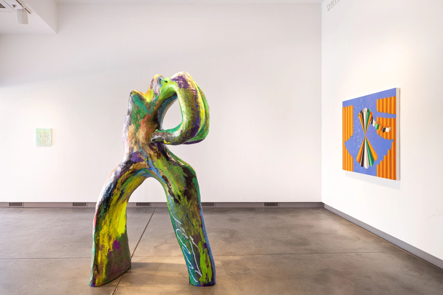 Bianca Beck, Untitled, 2021 (left); Sascha Braunig, Fountain, 2021 (right)