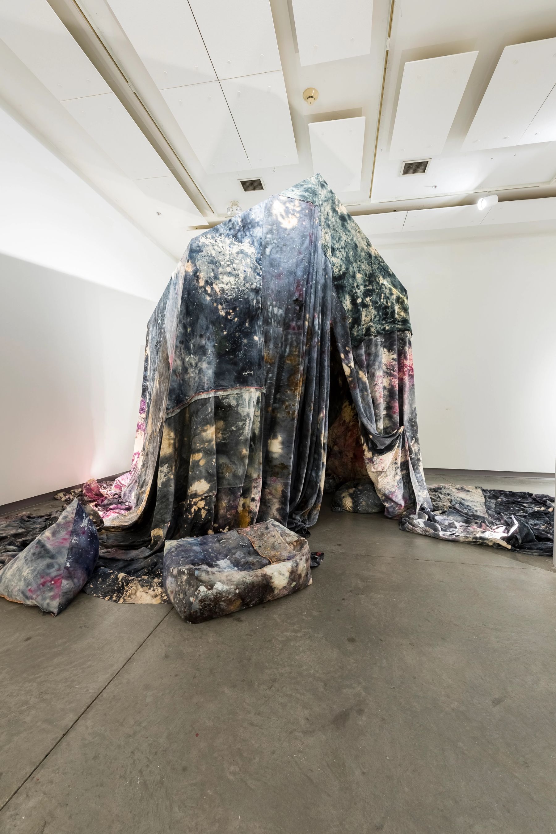 2016 MFA Thesis Exhibition installation view.