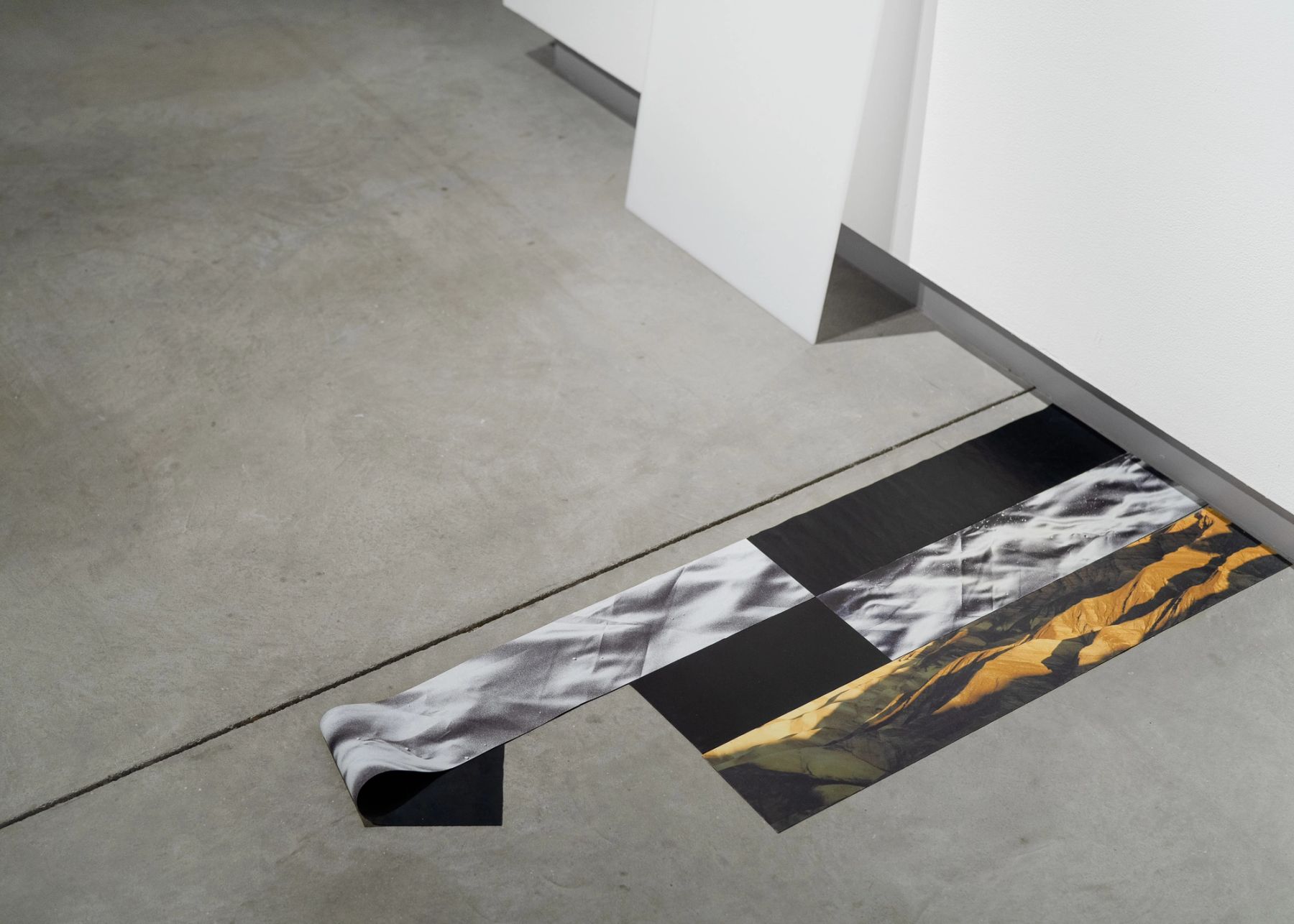 Sage Lewis, Looking down from above, looking up from below, 2021