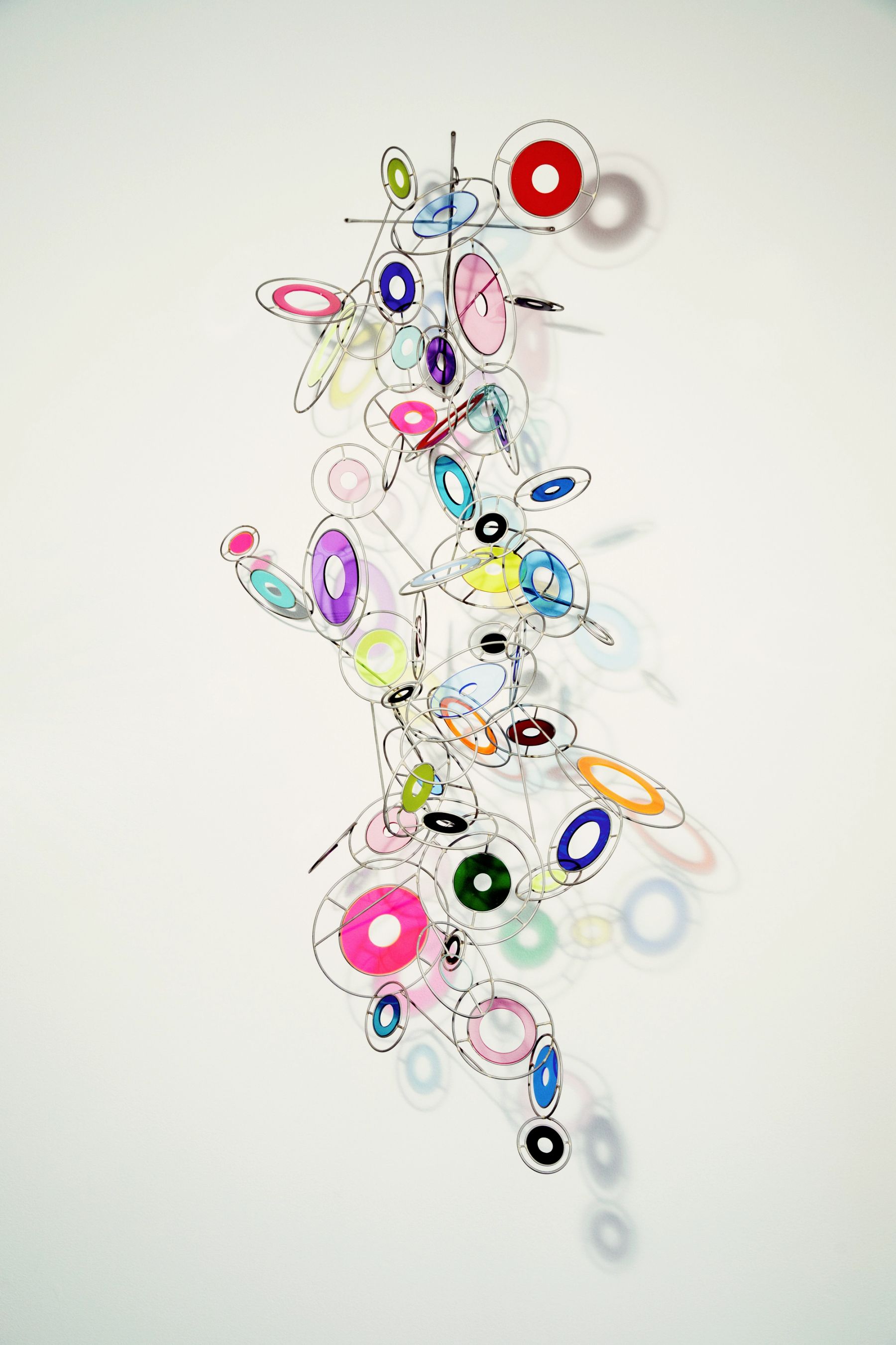 Warren Seelig, Shadowfield / Colored Light / Large Cluster, 2019.