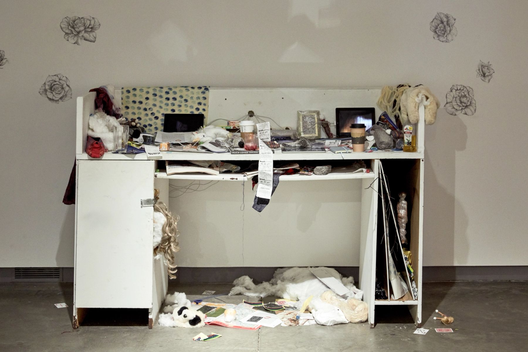 2018 MFA Thesis Exhibition installation view with work by Jessalyn Levesque.