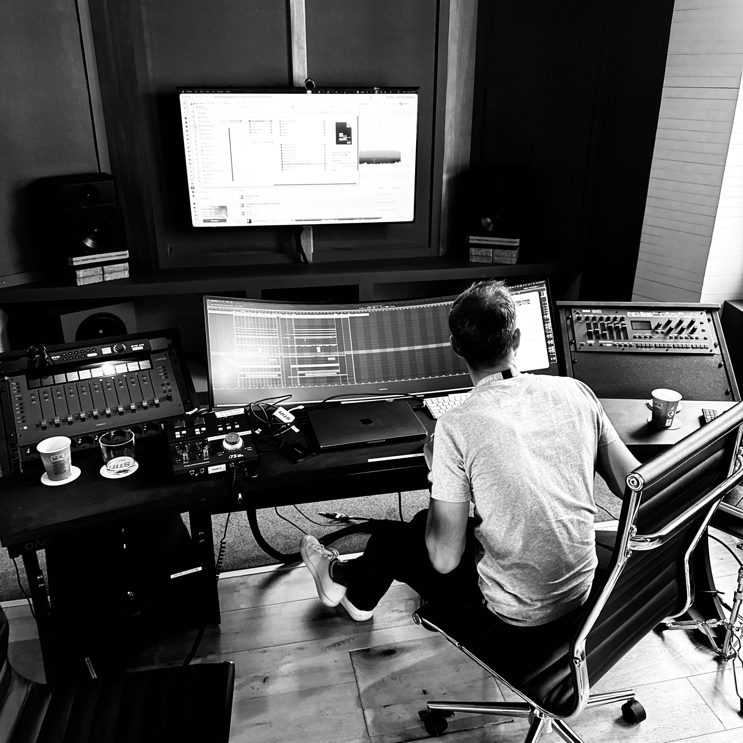 Eliosix in the studio
