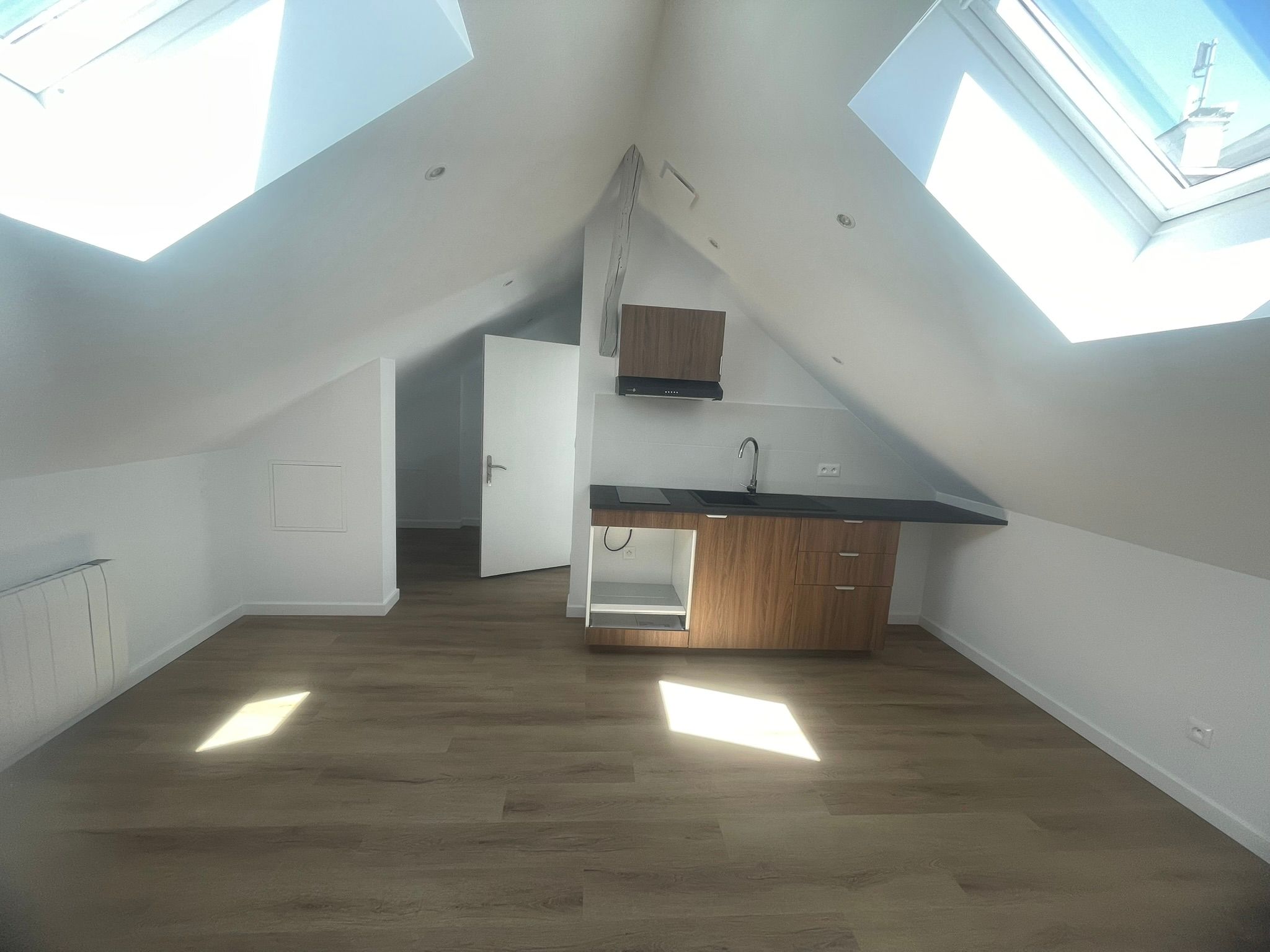 Studio meublé 29.16 m² à louer — 37, avenue Georges Dumas