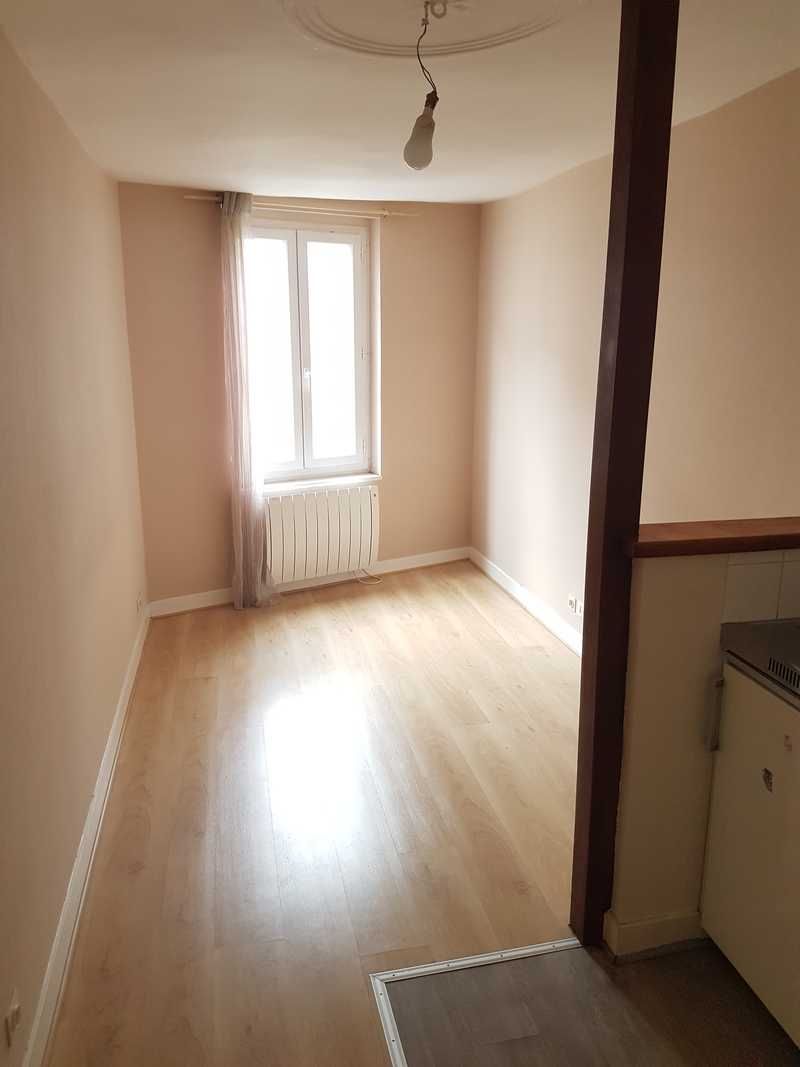 Studio 20 m² à louer — 16, rue de la Cité