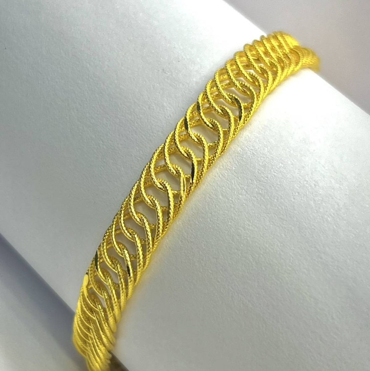 สร้อยข้อมือ ลายบิดซ้อนบิดยุ่ , สร้อยข้อมือ , สร้อยข้อมือทอง