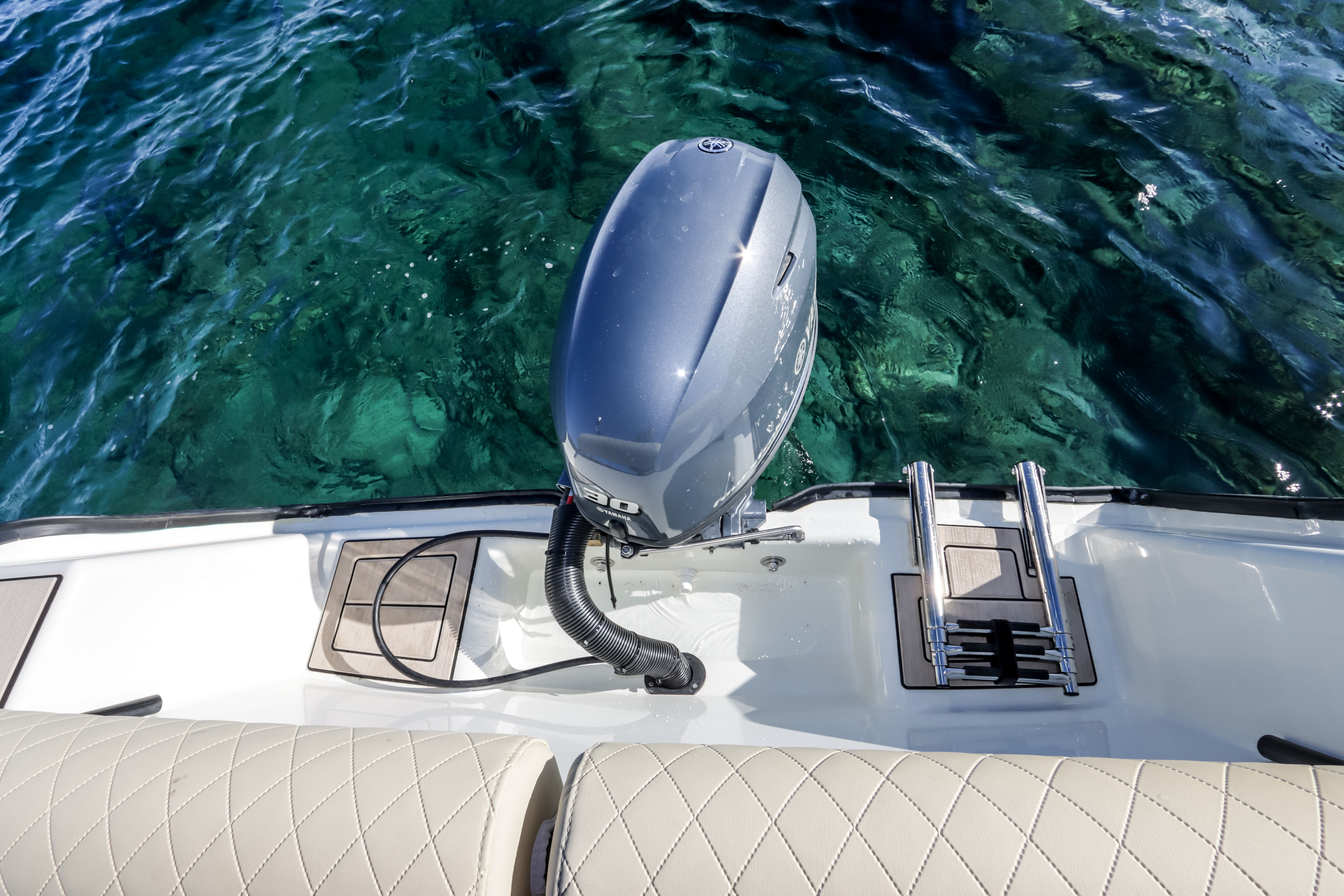 RedFin 49 transom, Yamaha outboard and folding boarding ladder