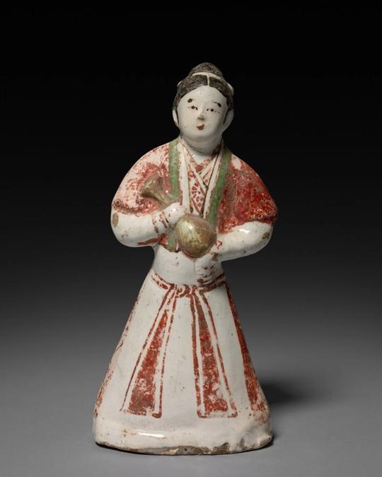 Vase en grès et pierre, Moyen Âge
