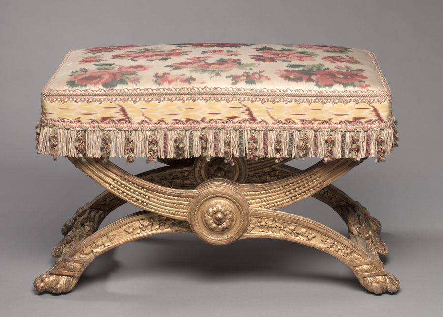 Tabouret en bois doré, Louis XVI