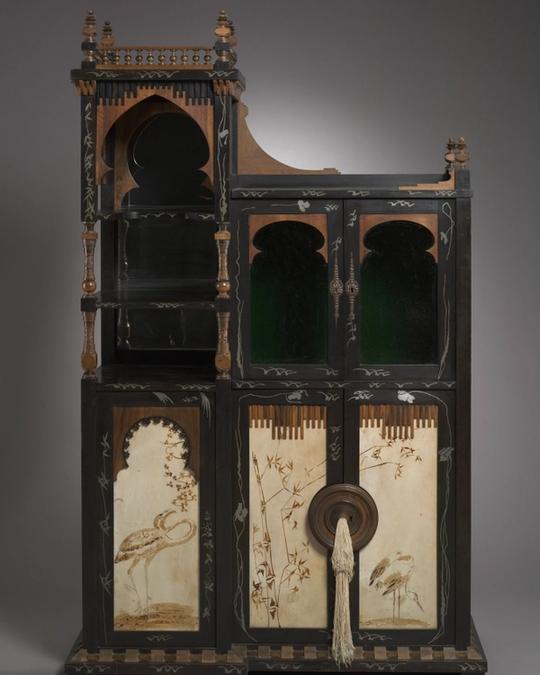 Cabinet en verre, Art nouveau