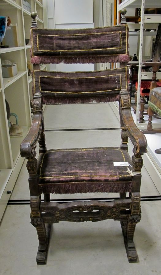 Fauteuil en noyer, Renaissance