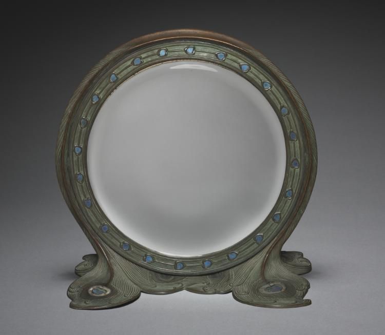 Table en bronze et verre, Art nouveau