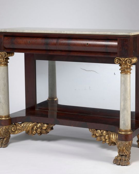 Console en acajou et placage, Restauration