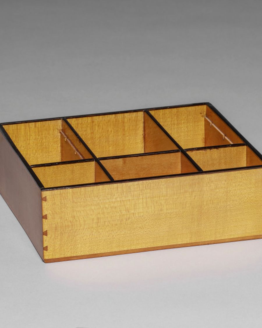 Plateau en noyer et acajou, XIXe siècle