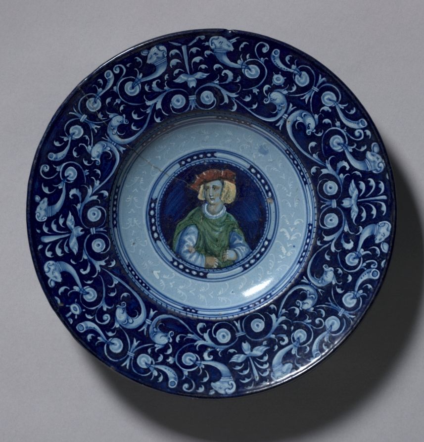 Assiette en faïence, Renaissance