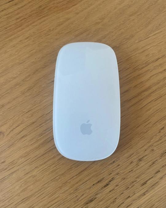 Ratón inalámbrico blanco Apple