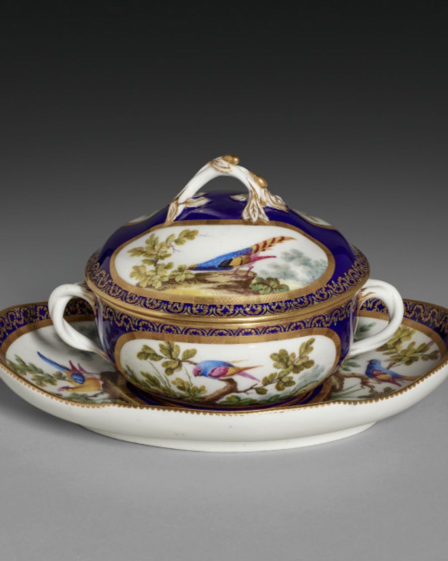 Coupe en porcelaine, Transition