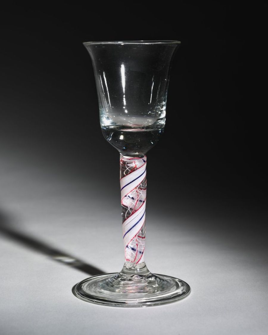 Verre à pied en verre, XVIIIe siècle