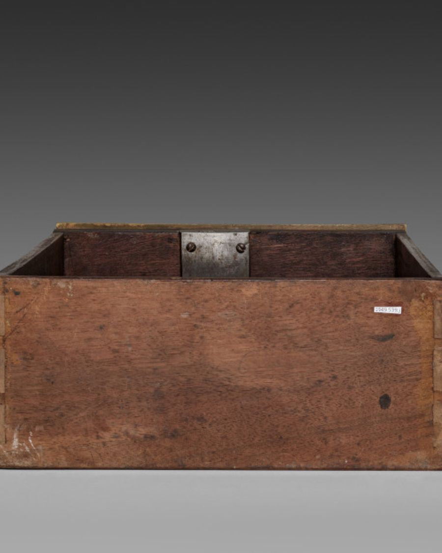 Cabinet en ébène et placage, Louis XIV