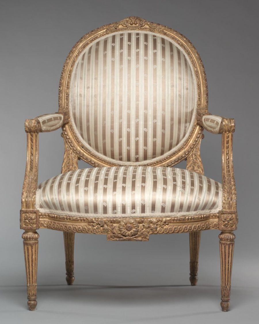 Fauteuil en bois doré, Transition