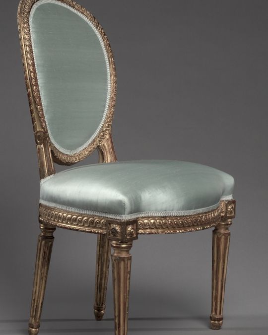 Chaise en bois doré, Louis XV